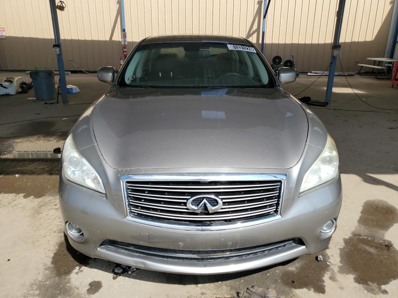 2014 Infiniti Q70 3.7 Gray vin: JN1BY1AR2EM320122 Damage: Left Head Lamp, Faded, Repair Required