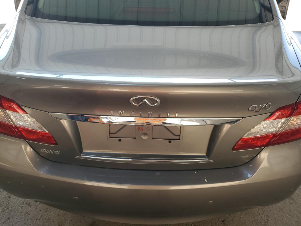 2014 Infiniti Q70 3.7 Gray vin: JN1BY1AR2EM320122 Damage: Rear Bumper, Multiple Scratches Heavy, 4