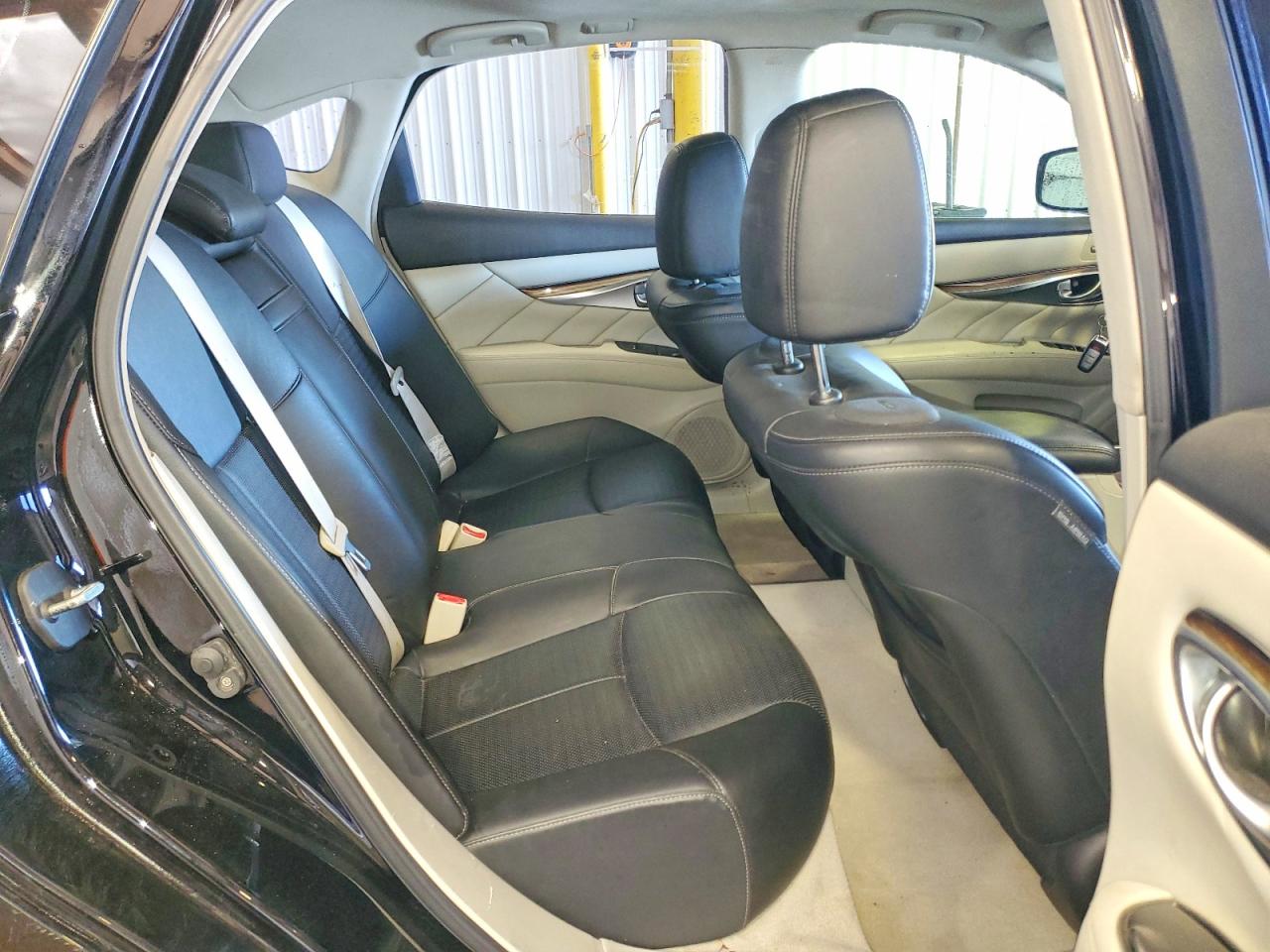 2011 Infiniti M37 X Черный vin: JN1BY1AR3BM370197
