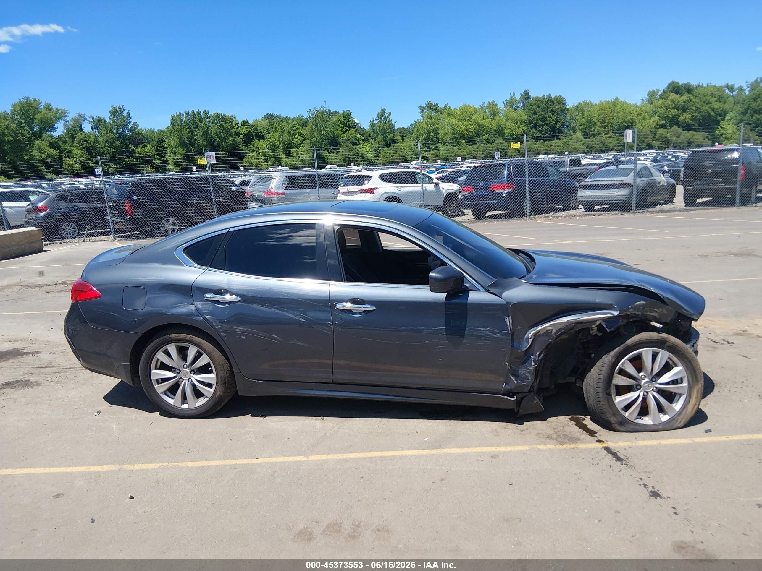 2011 Infiniti M37x   Gray vin: JN1BY1AR3BM370832