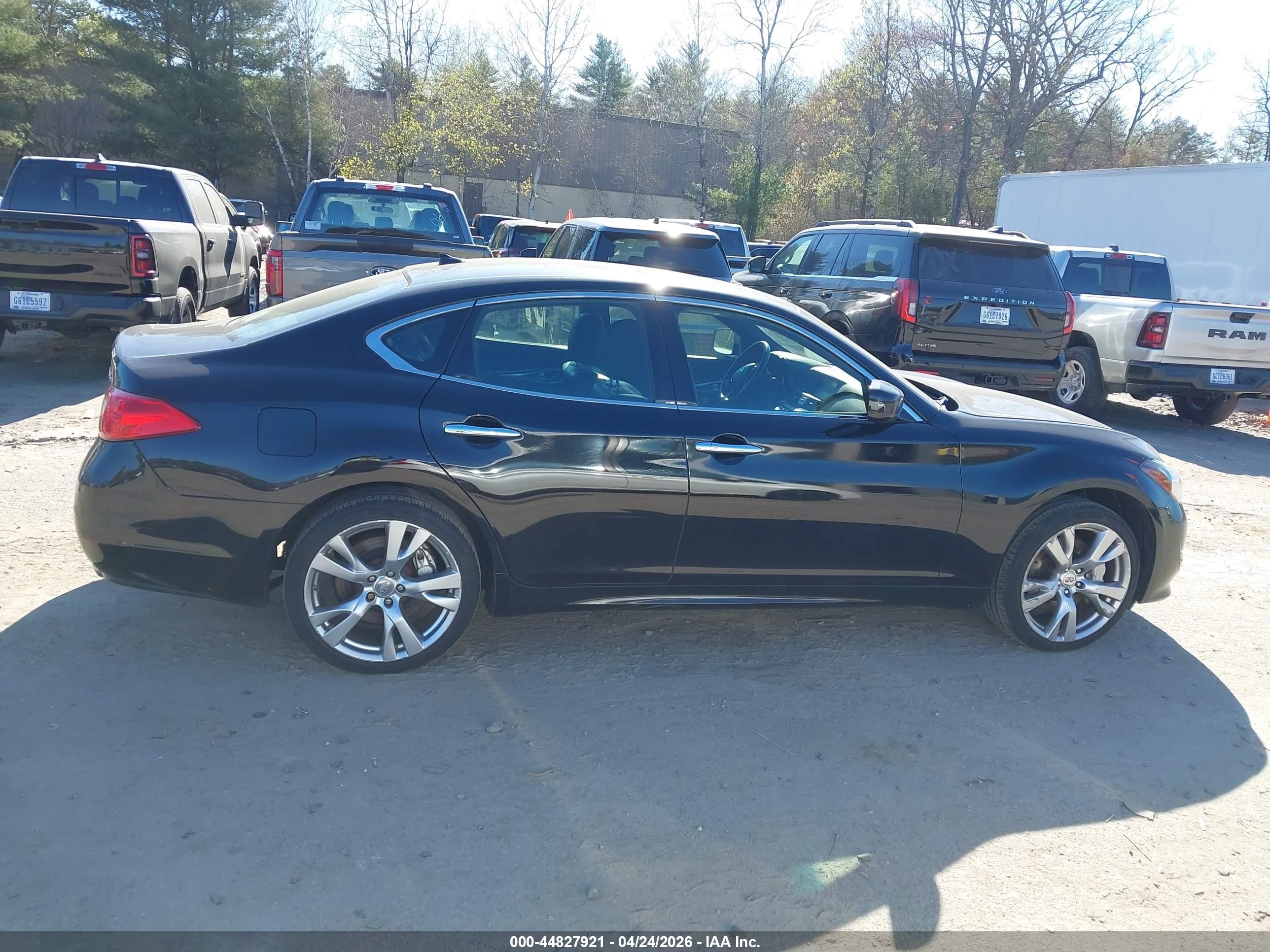 2013 Infiniti M37x   Черный vin: JN1BY1AR3DM604244