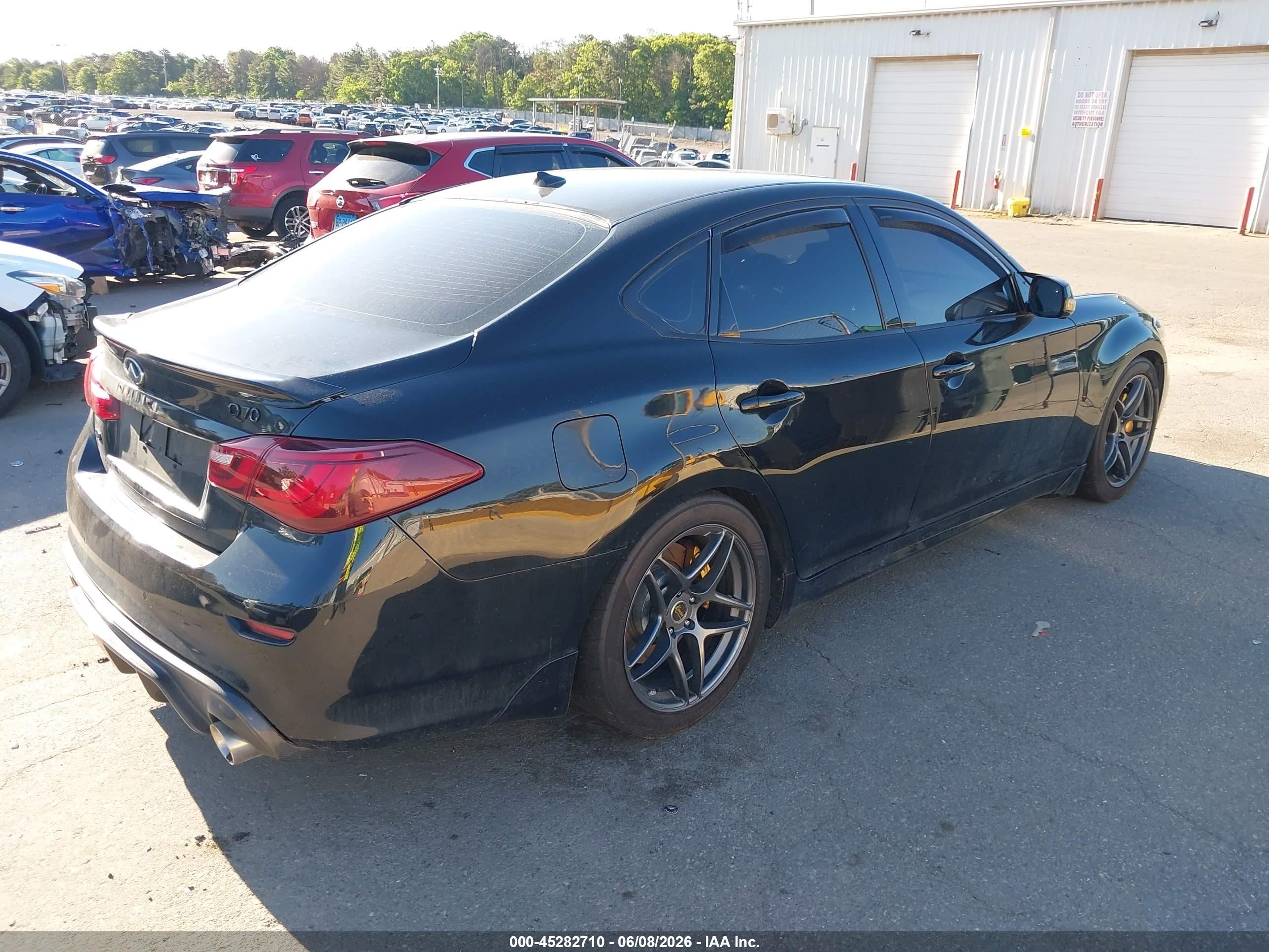 2015 Infiniti Q70 3.7x Черный vin: JN1BY1AR3FM561141