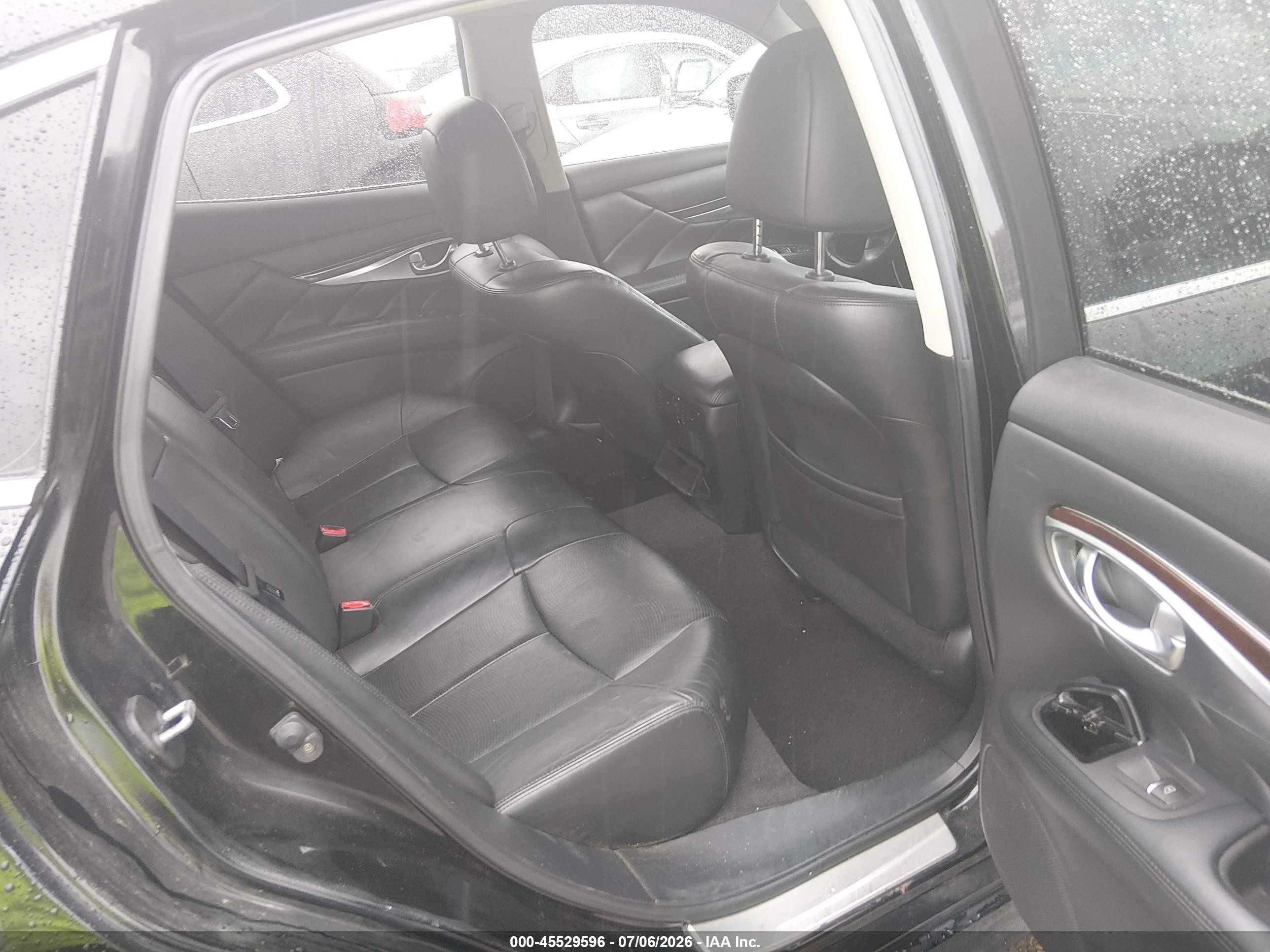 2011 Infiniti M37x   Black vin: JN1BY1AR4BM370709