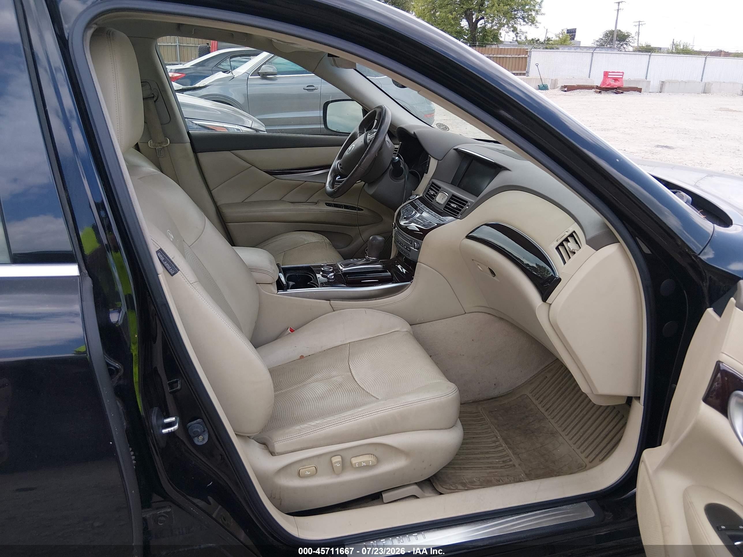 2011 Infiniti M37x   Black vin: JN1BY1AR4BM376347