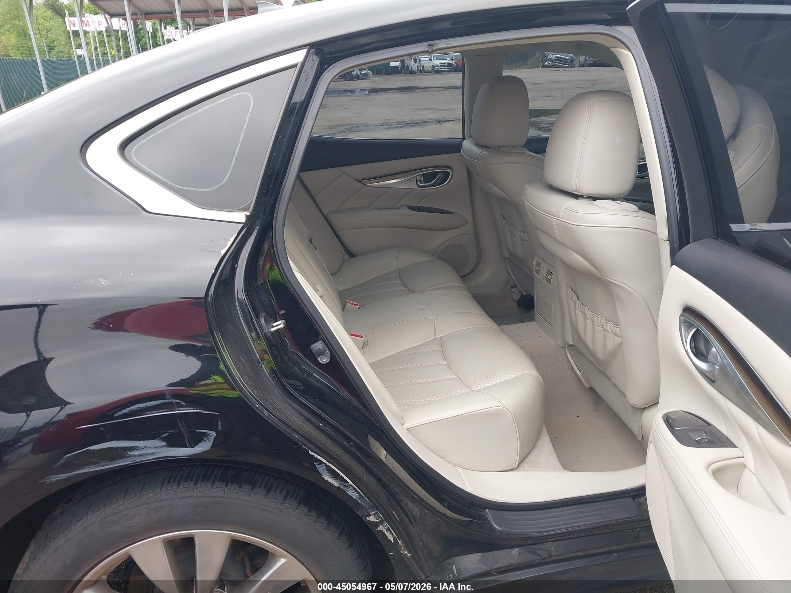 2011 Infiniti M37x   Black vin: JN1BY1AR4BM376445
