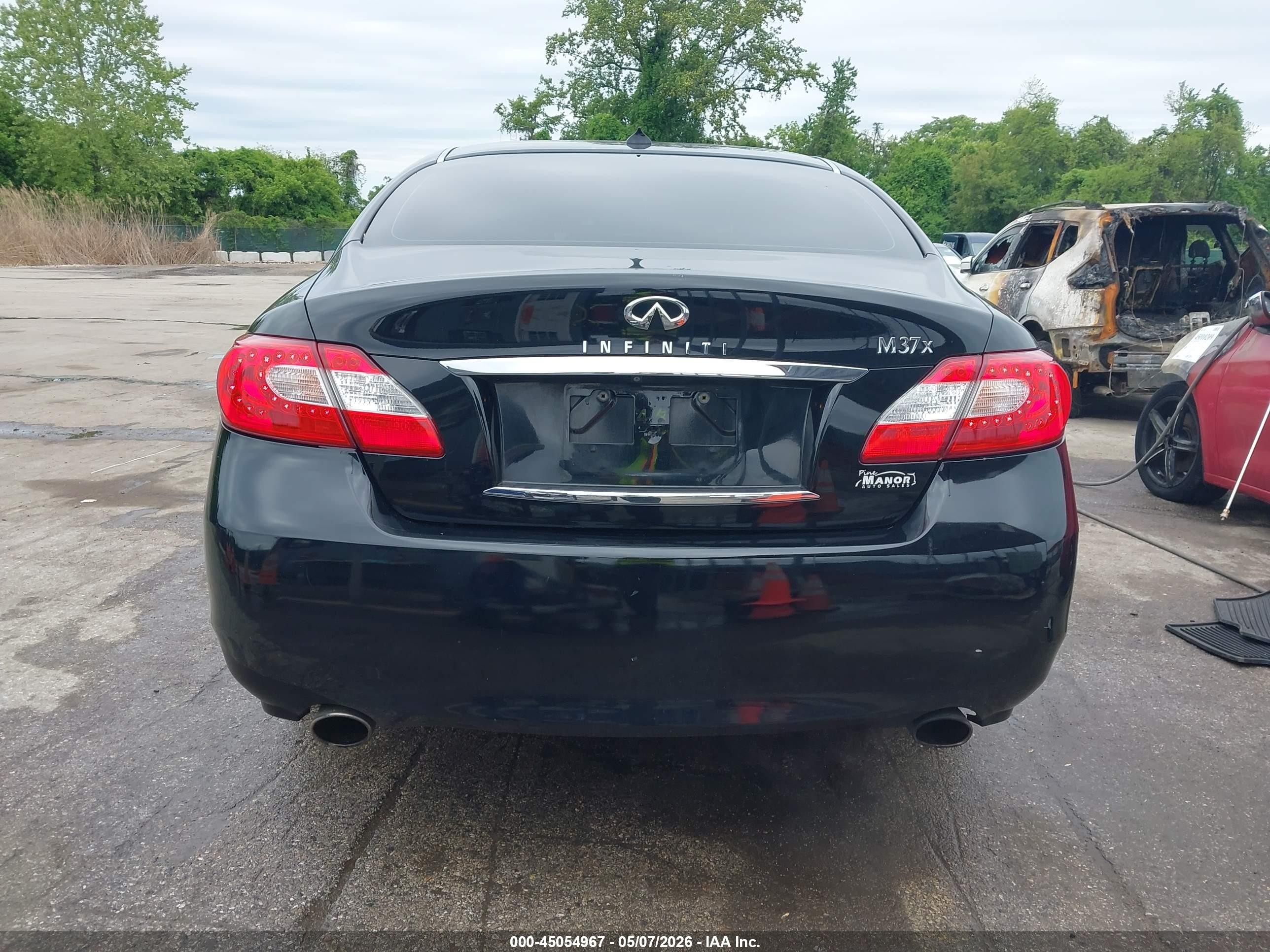 2011 Infiniti M37x   Black vin: JN1BY1AR4BM376445