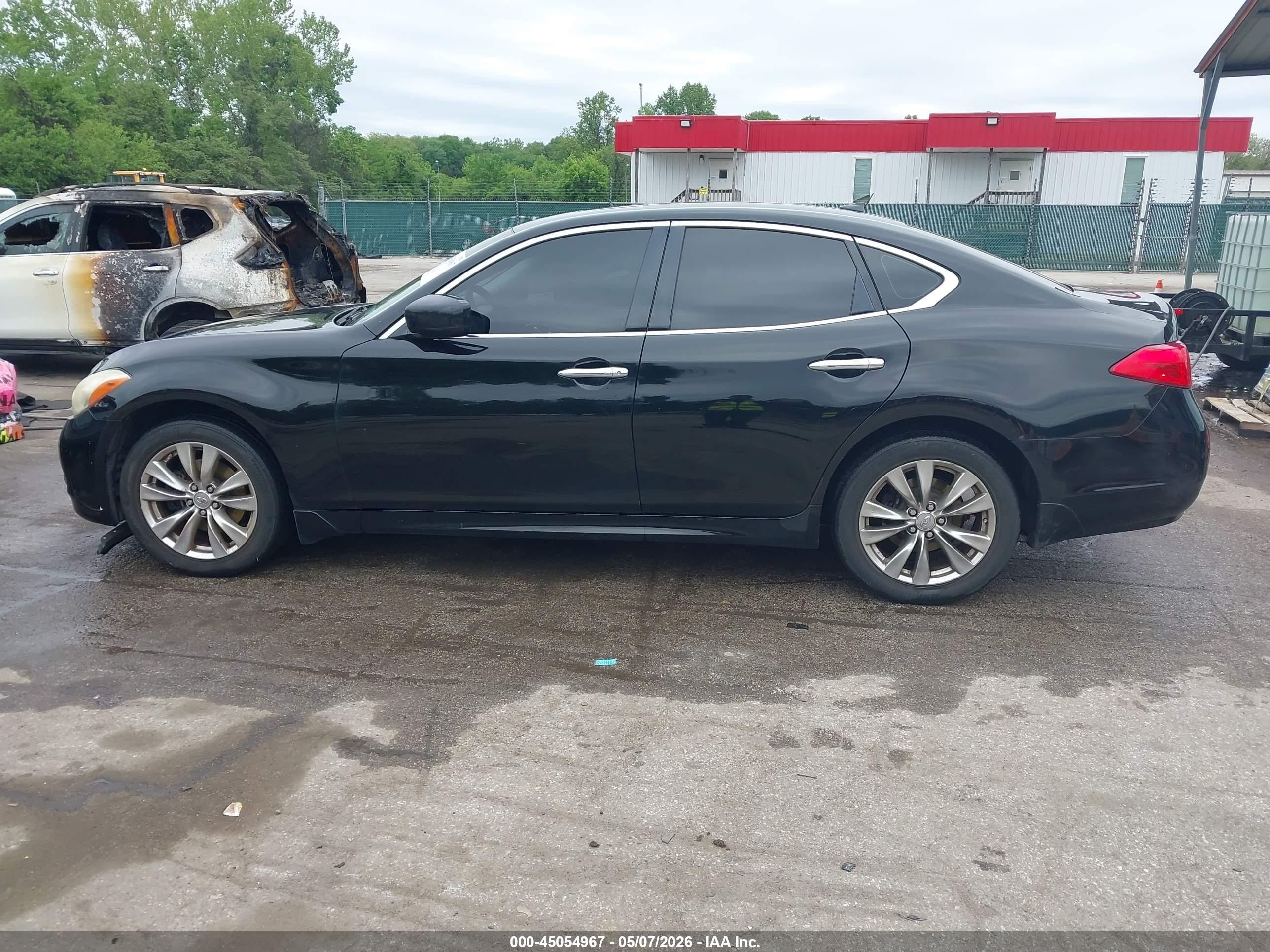 2011 Infiniti M37x   Black vin: JN1BY1AR4BM376445