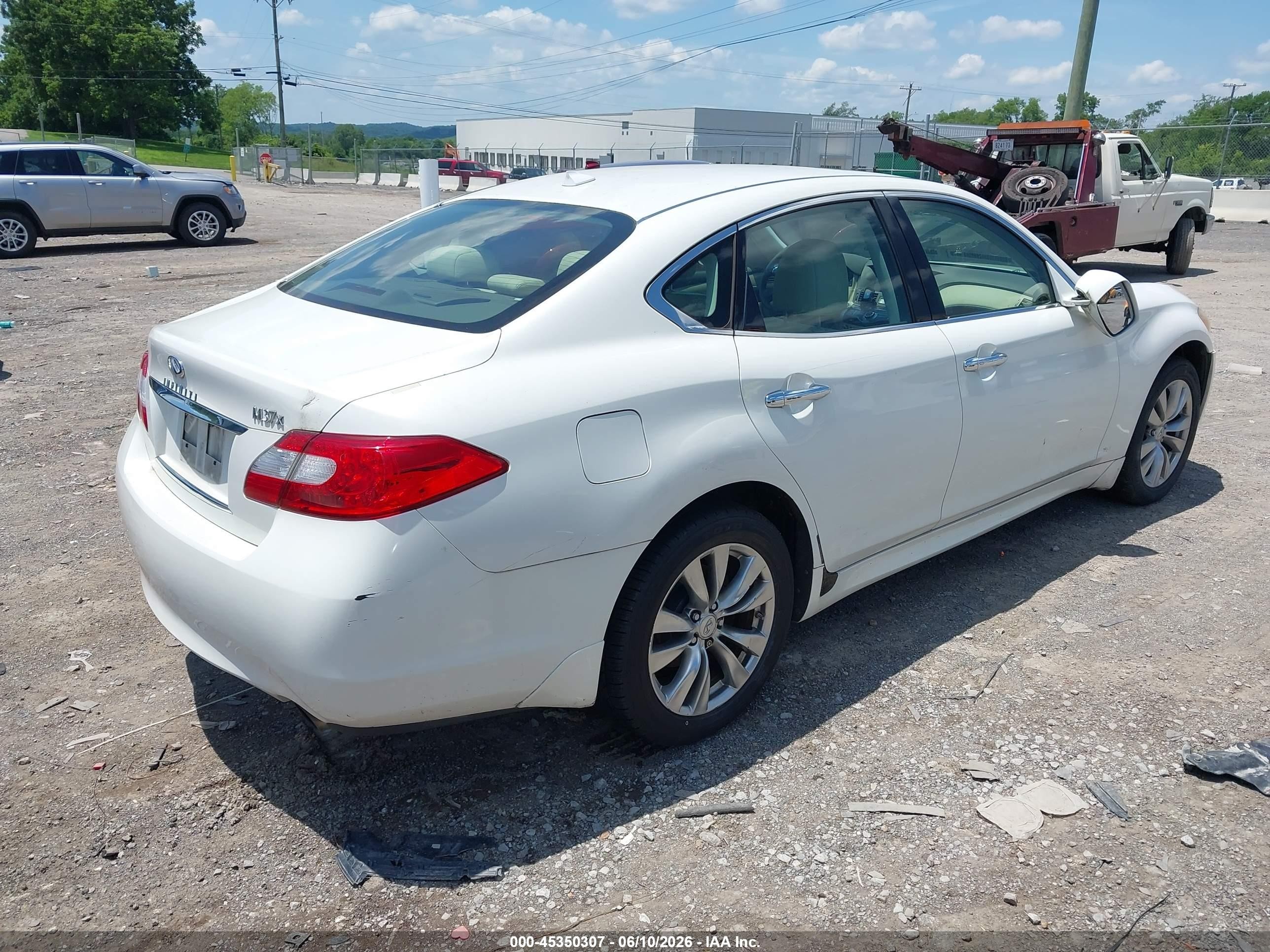 2012 Infiniti M37x   White vin: JN1BY1AR4CM390749