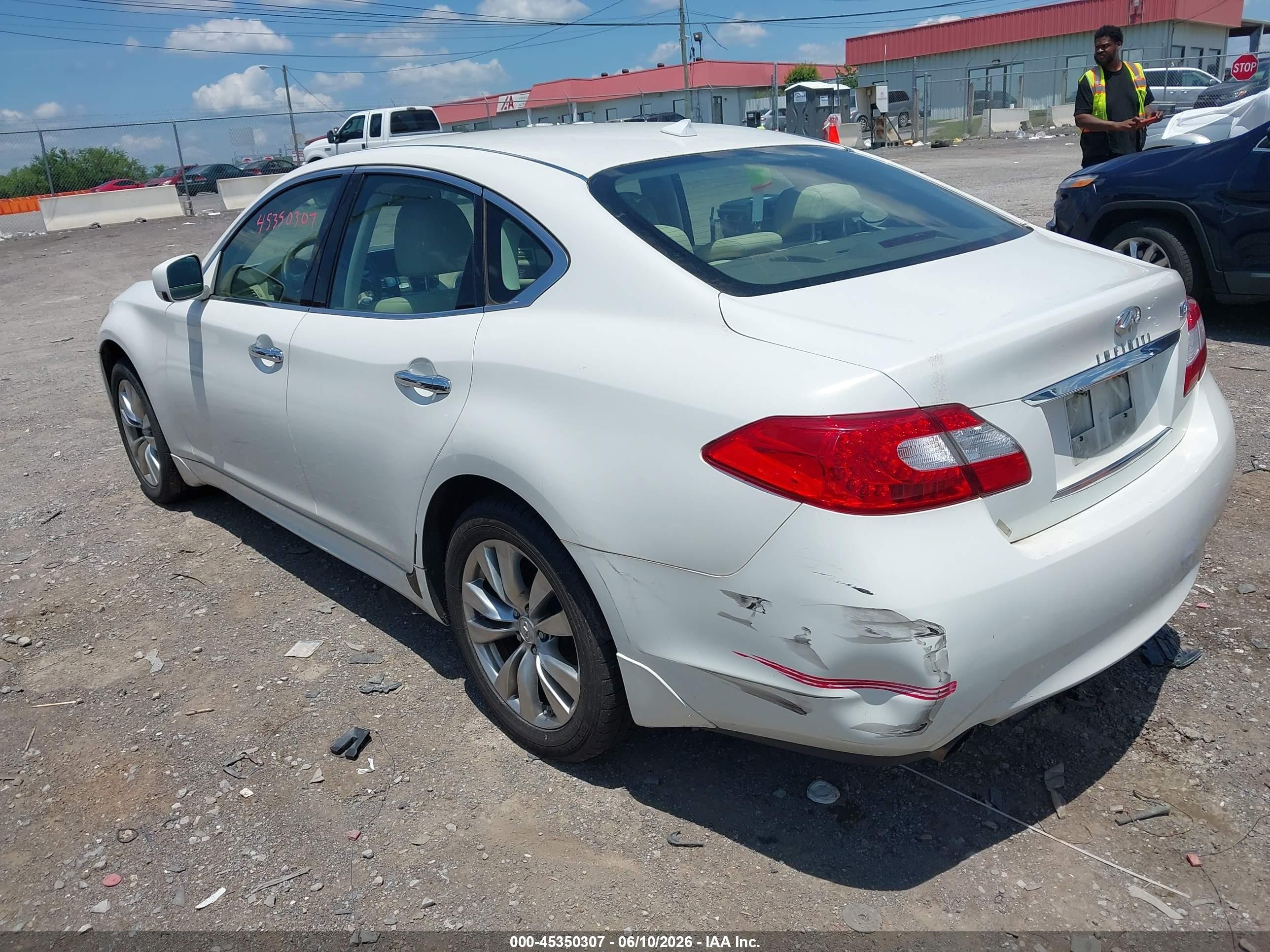 2012 Infiniti M37x   White vin: JN1BY1AR4CM390749