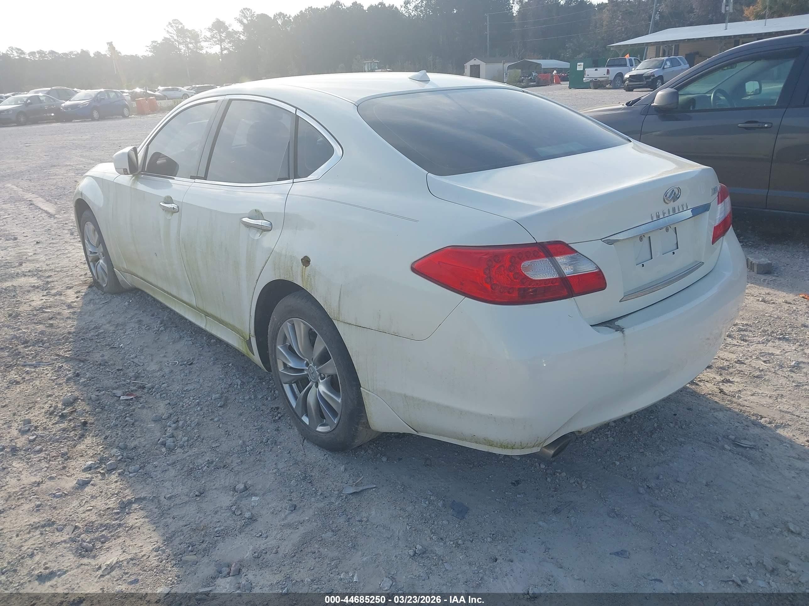 2012 Infiniti M37x   White vin: JN1BY1AR4CM393795