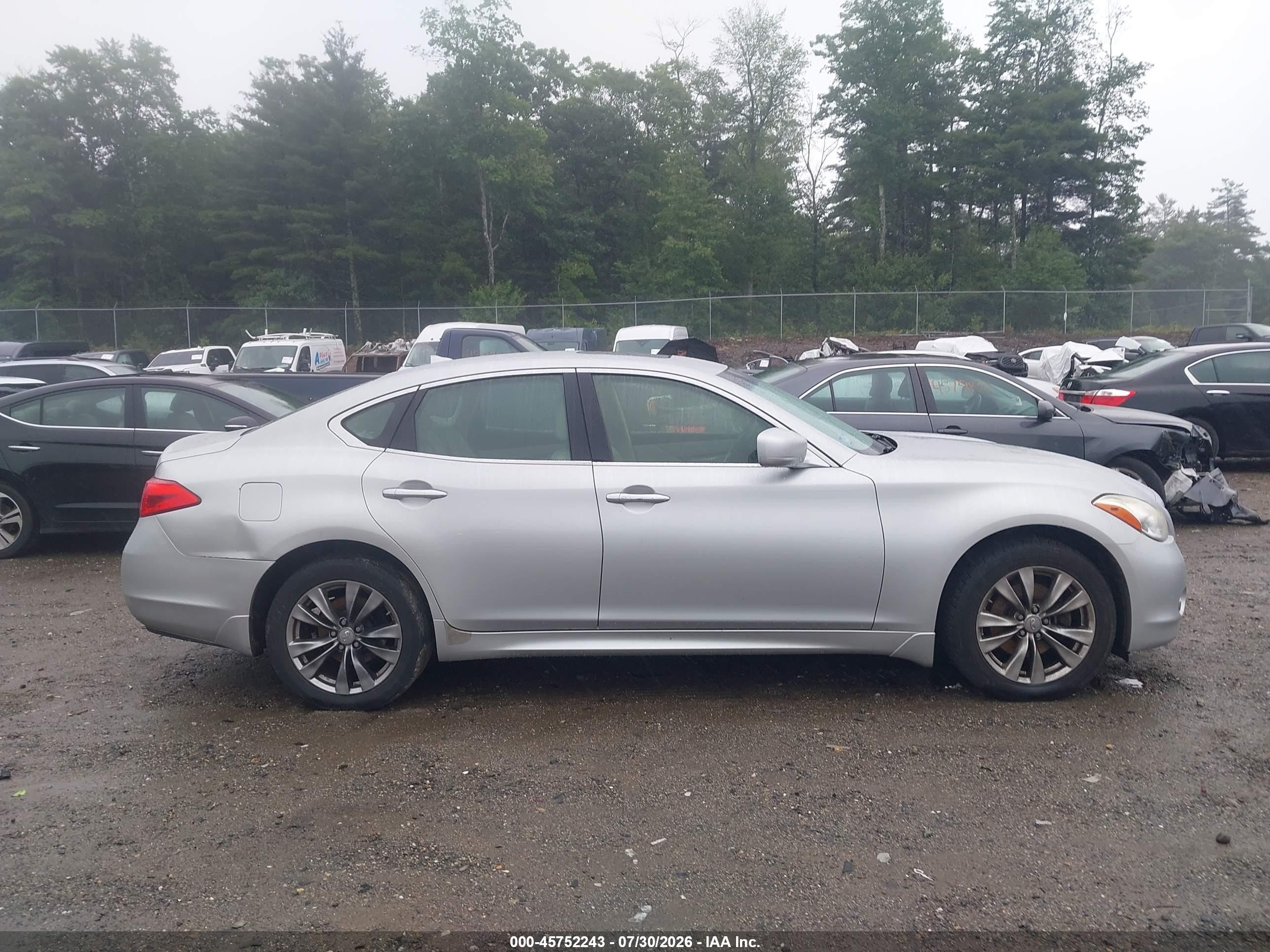 2012 Infiniti M37x   Серебряный vin: JN1BY1AR4CM394039