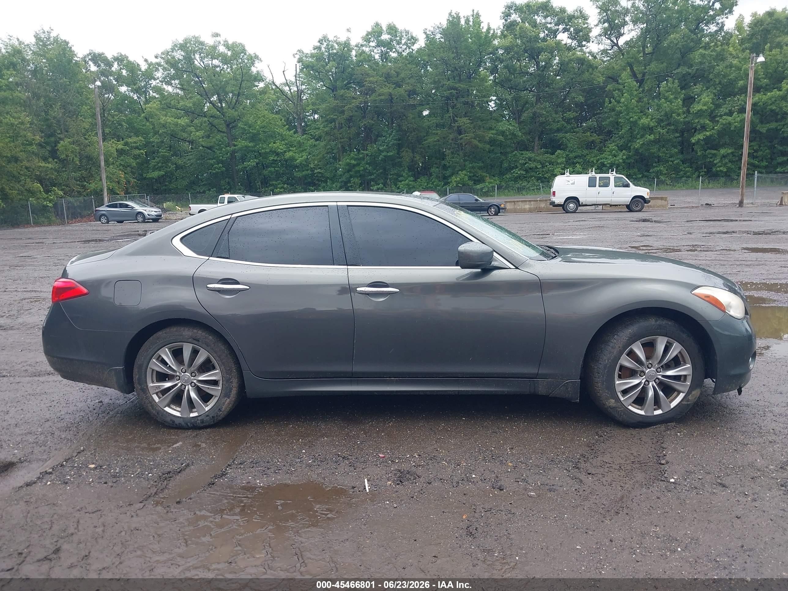 2013 Infiniti M37x   Gray vin: JN1BY1AR4DM603071