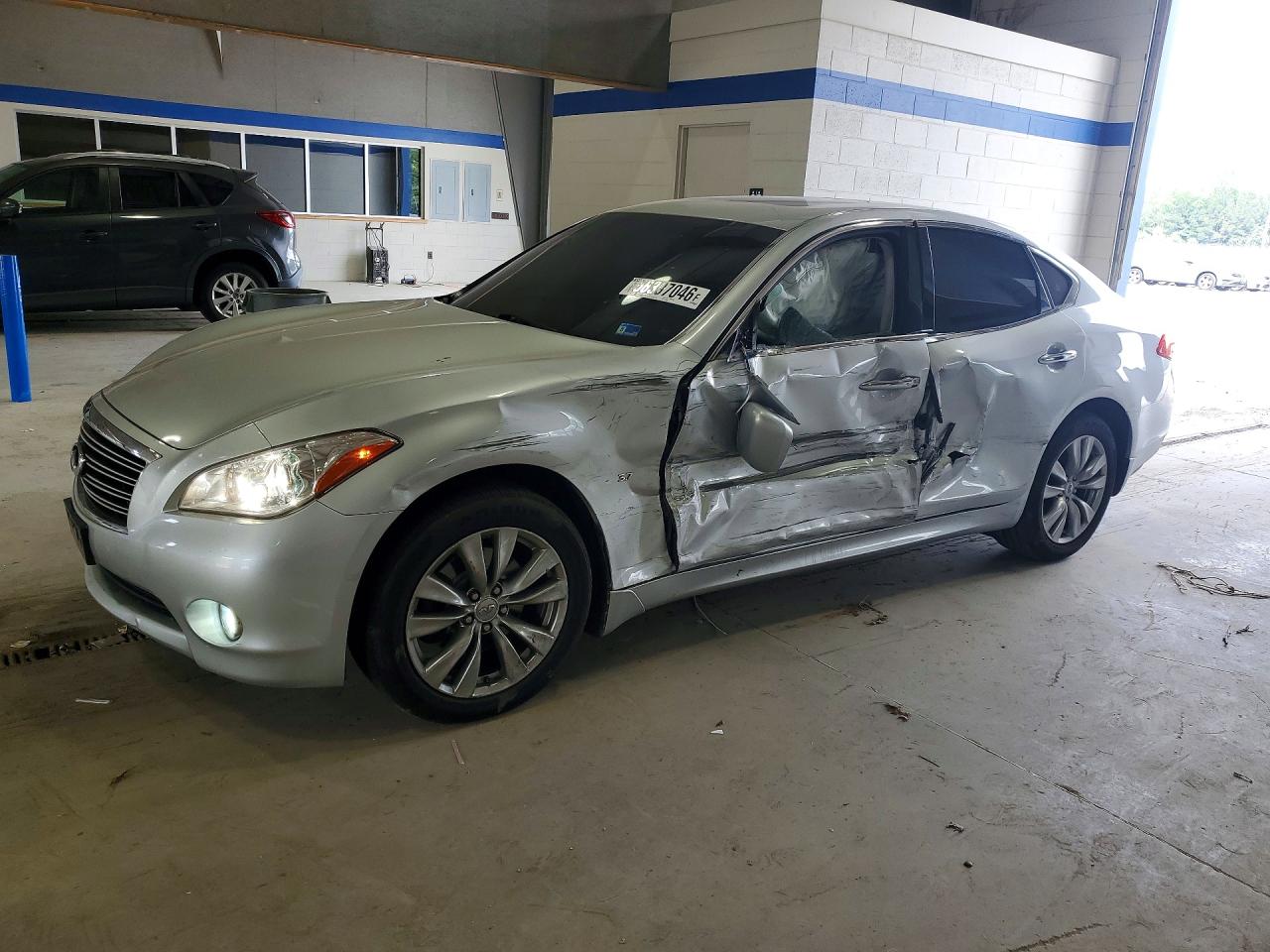 2014 Infiniti Q70 3.7 Silver vin: JN1BY1AR4EM320459