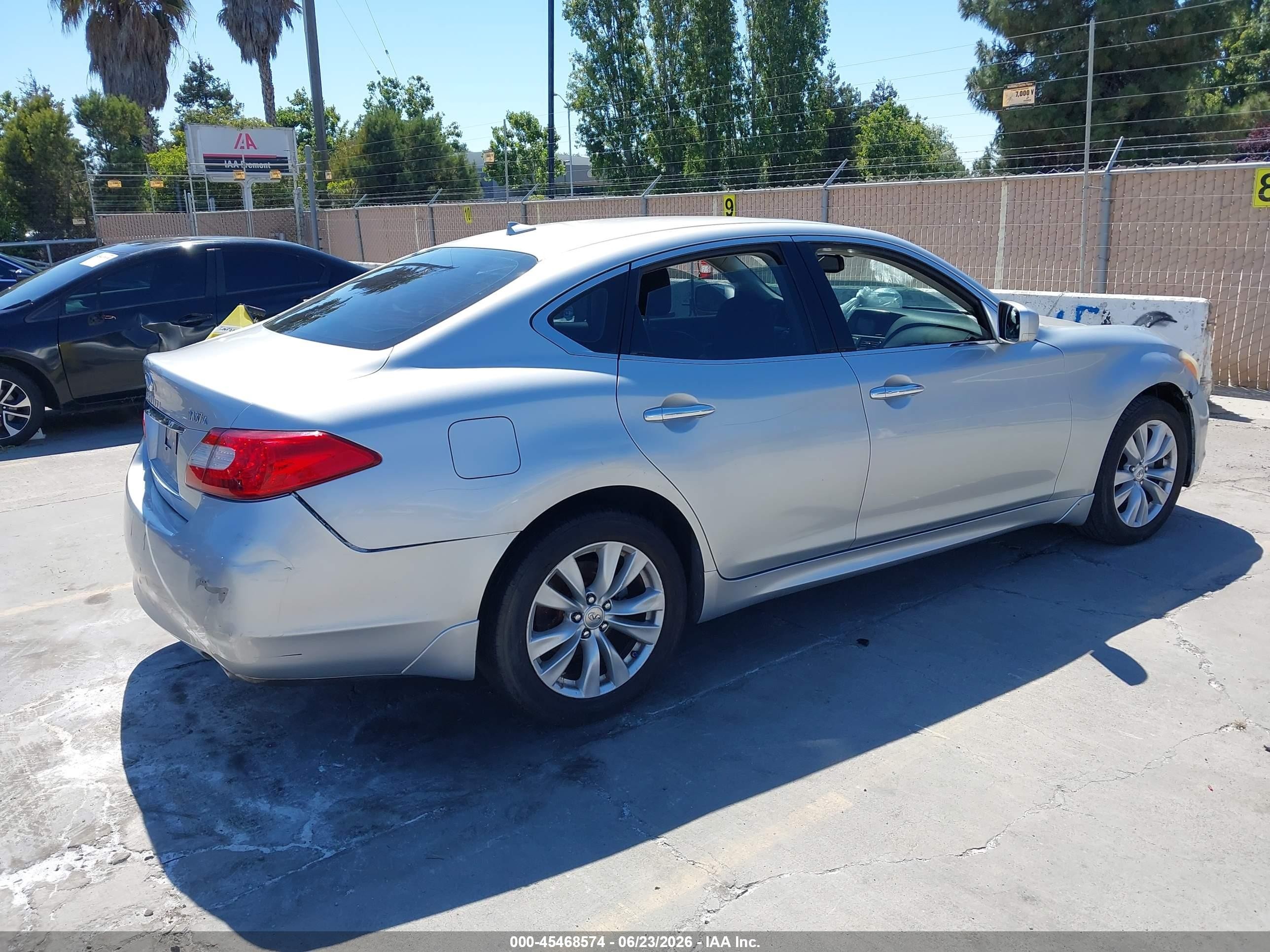 2011 Infiniti M37x   Серый vin: JN1BY1AR5BM370928