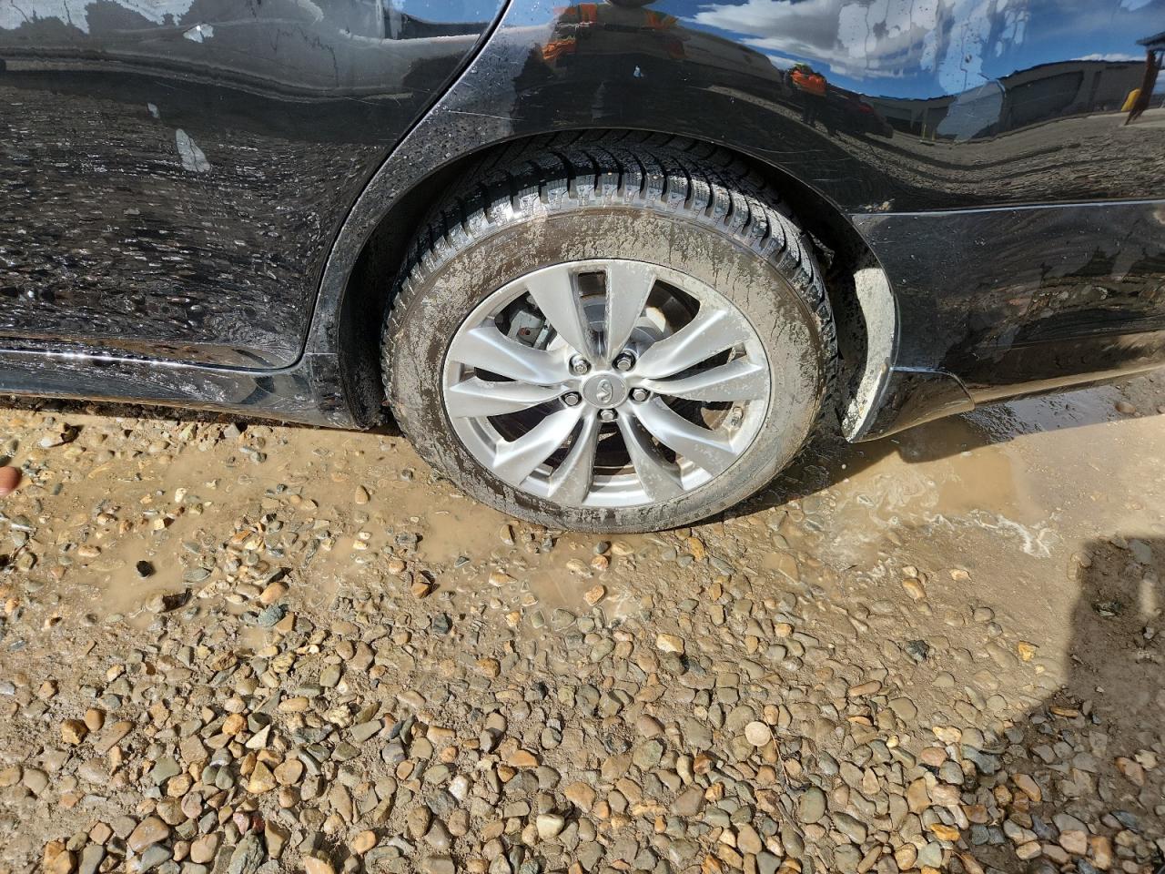 2012 Infiniti M37 X Black vin: JN1BY1AR5CM392297 Damage: Left Qtr Panel, Light Scratch, 1 To 2 Inches