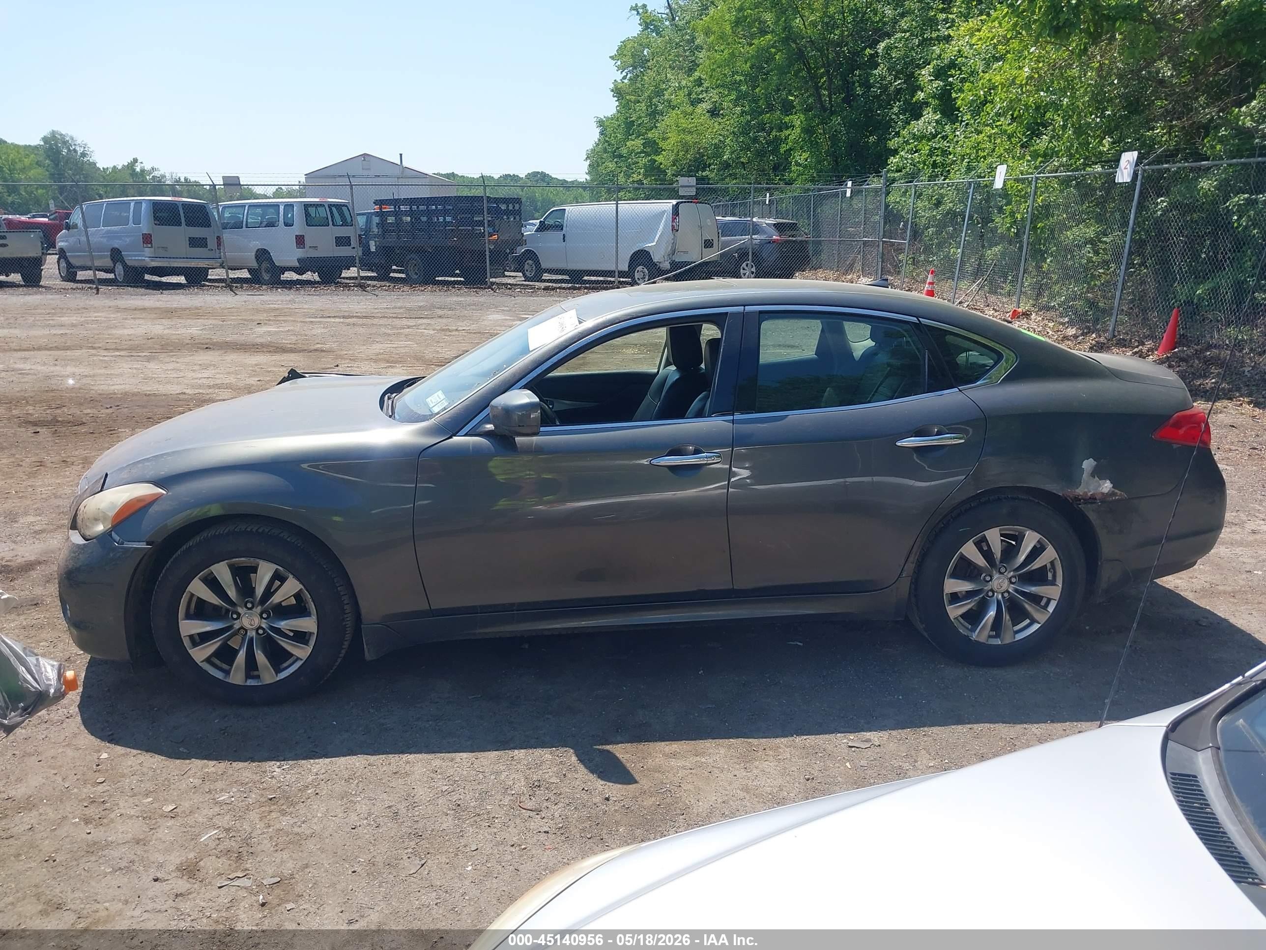 2012 Infiniti M37x   Gray vin: JN1BY1AR5CM393613