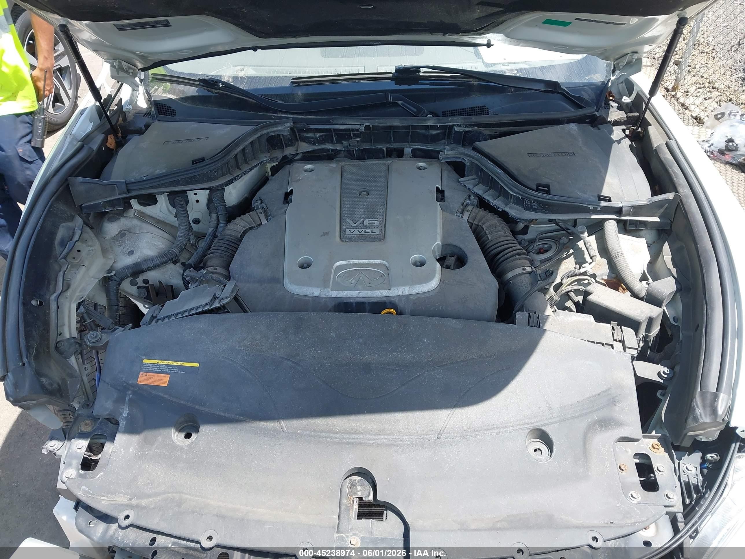 2012 Infiniti M37x   White vin: JN1BY1AR5CM394082