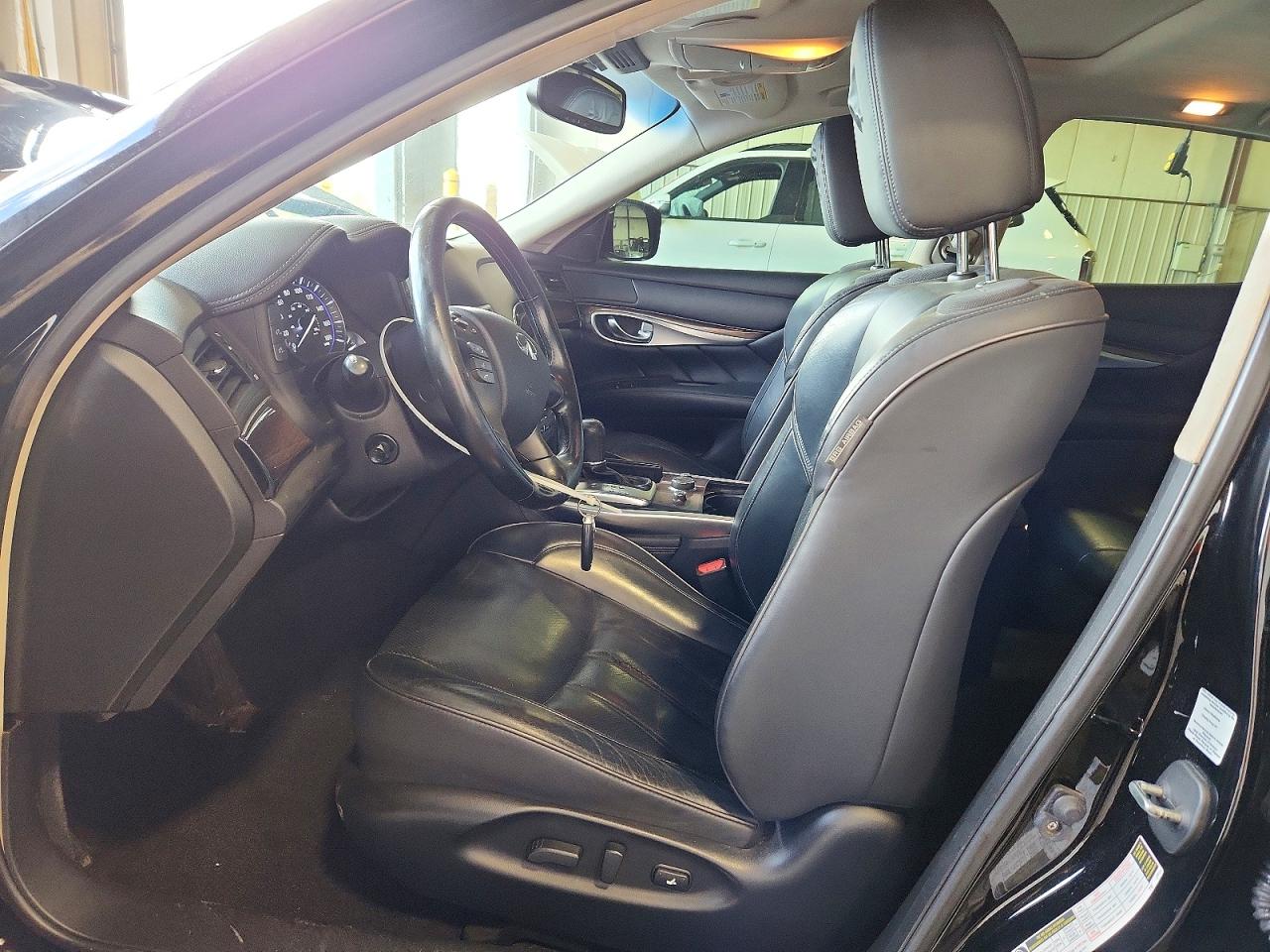 2013 Infiniti M37 X Black vin: JN1BY1AR5DM600261
