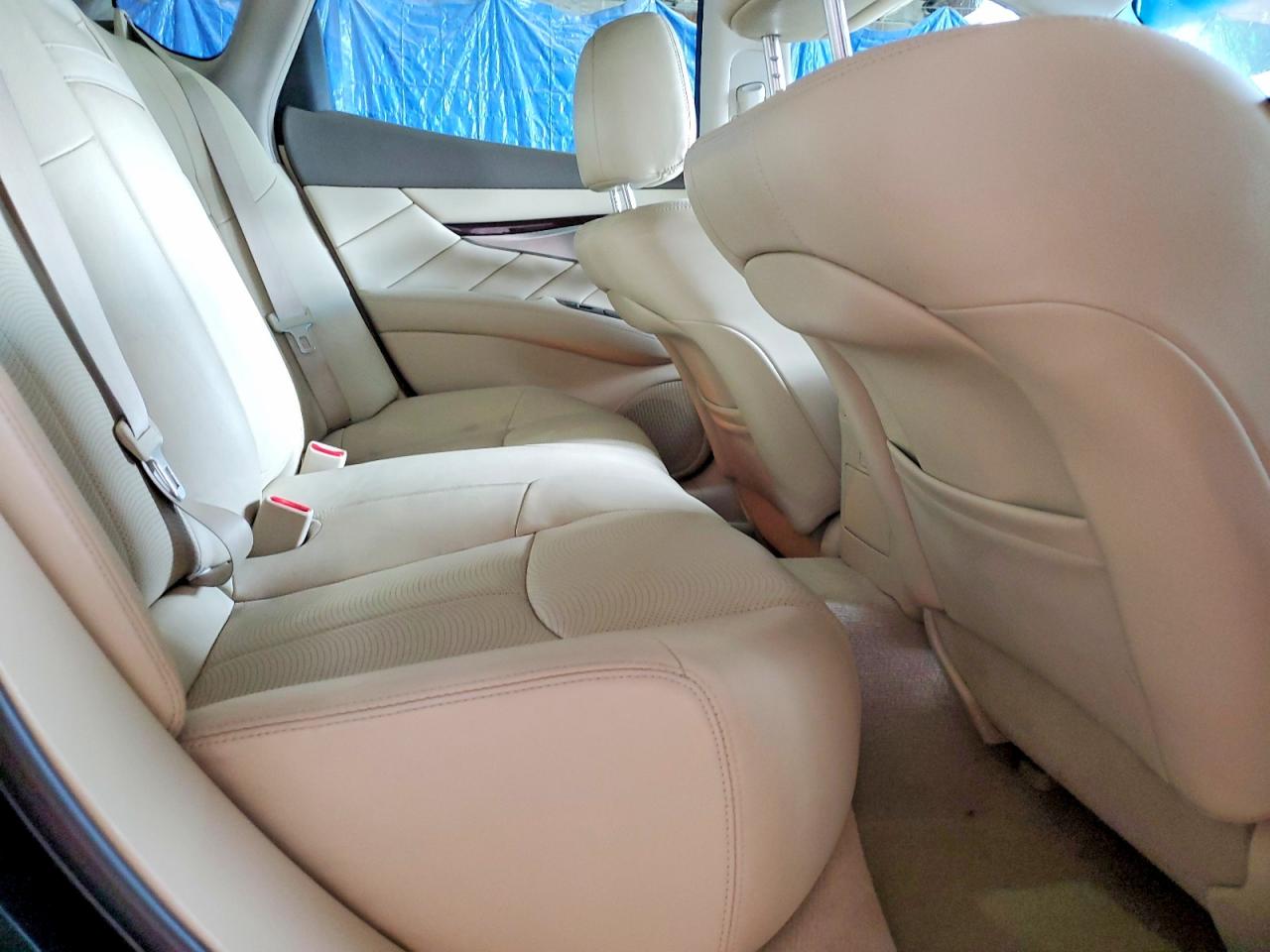 2015 Infiniti Q70 3.7 Charcoal vin: JN1BY1AR5FM561867