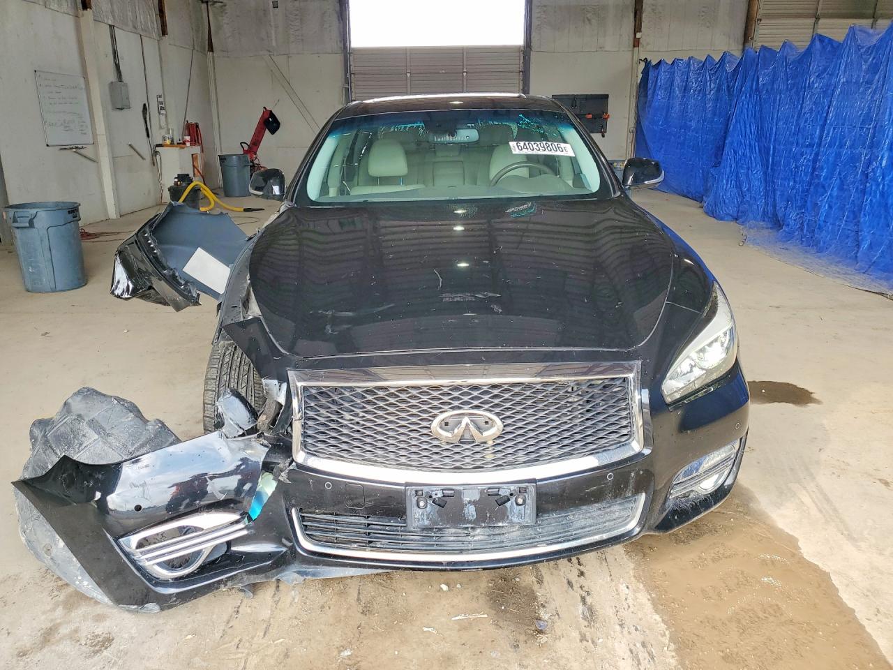 2015 Infiniti Q70 3.7 Charcoal vin: JN1BY1AR5FM561867