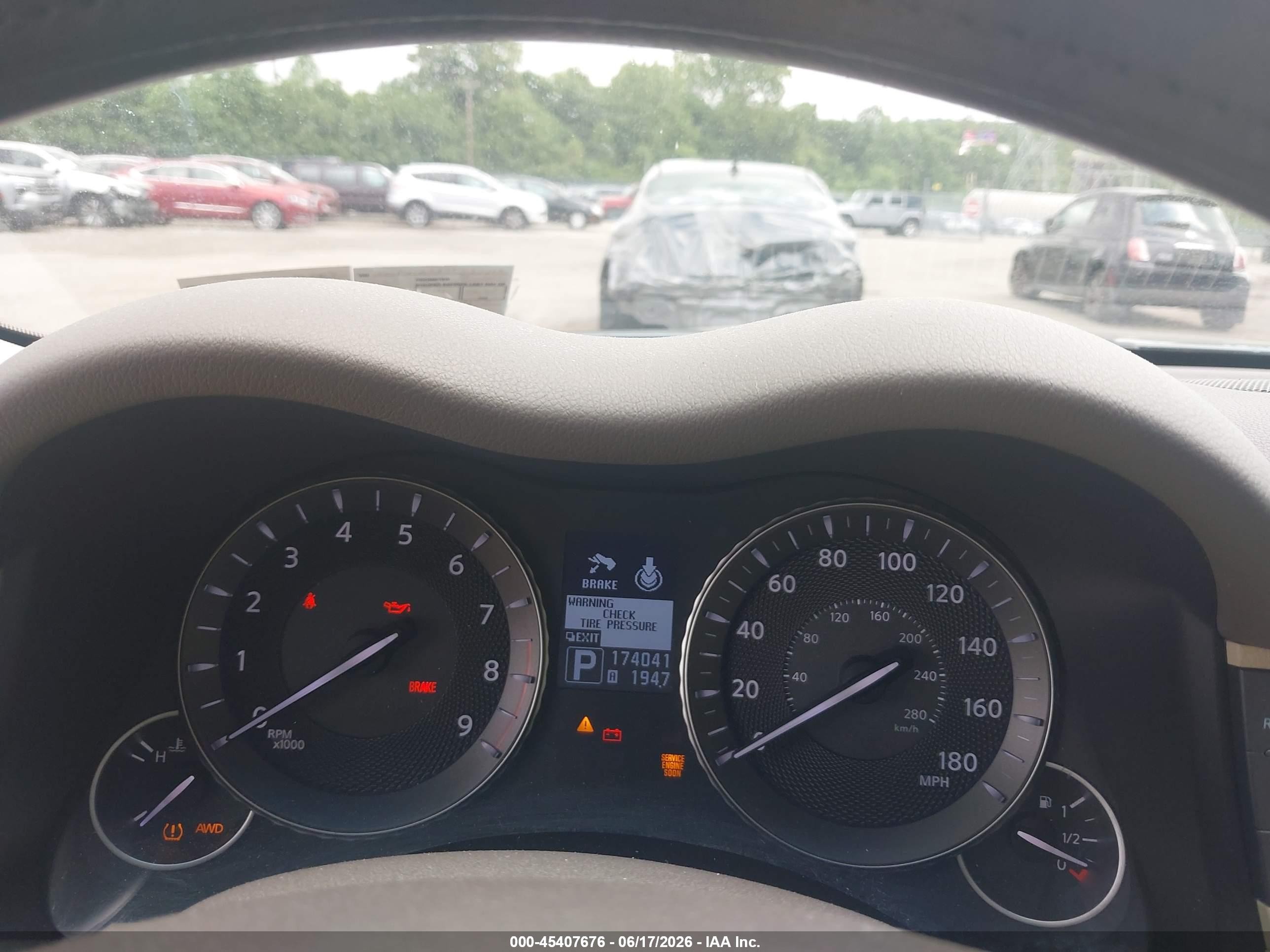 2012 Infiniti M37x   Blue vin: JN1BY1AR6CM395113