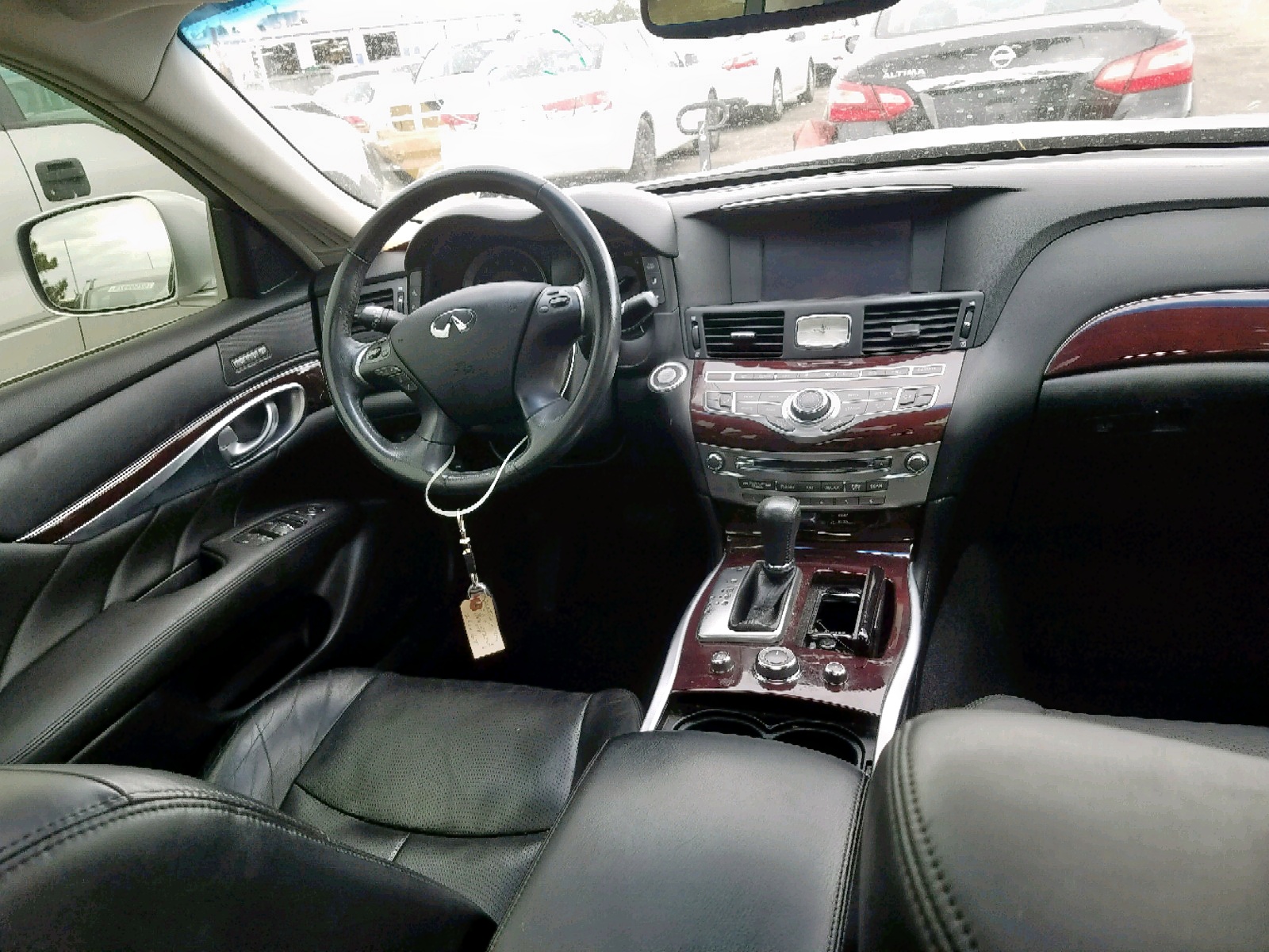 2013 Infiniti M37 X Silver vin: JN1BY1AR7DM604117