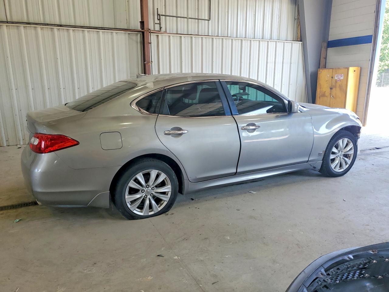 2011 Infiniti M37 X Silver vin: JN1BY1AR8BM375671