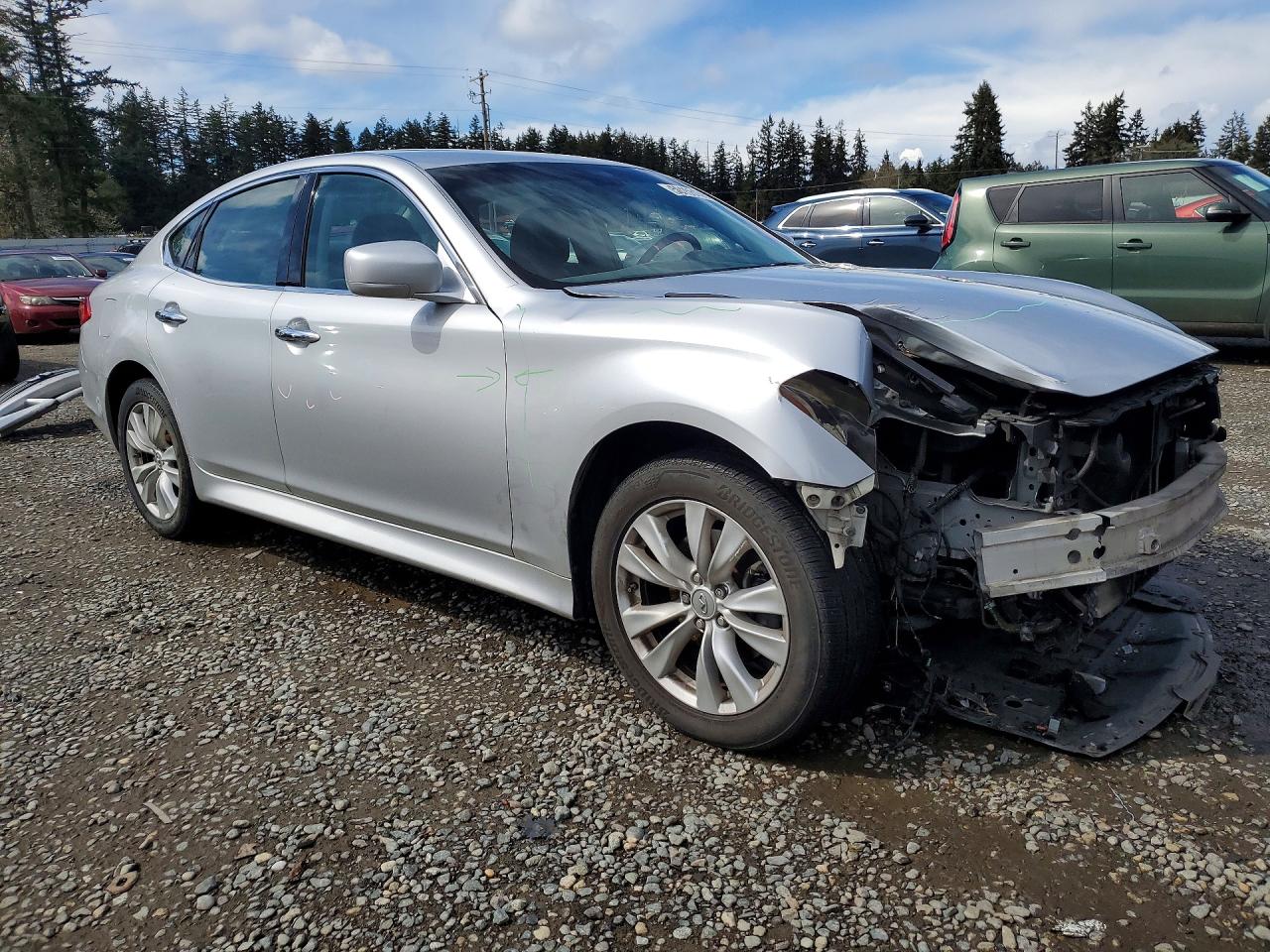 2011 Infiniti M37 X Silver vin: JN1BY1AR8BM375850