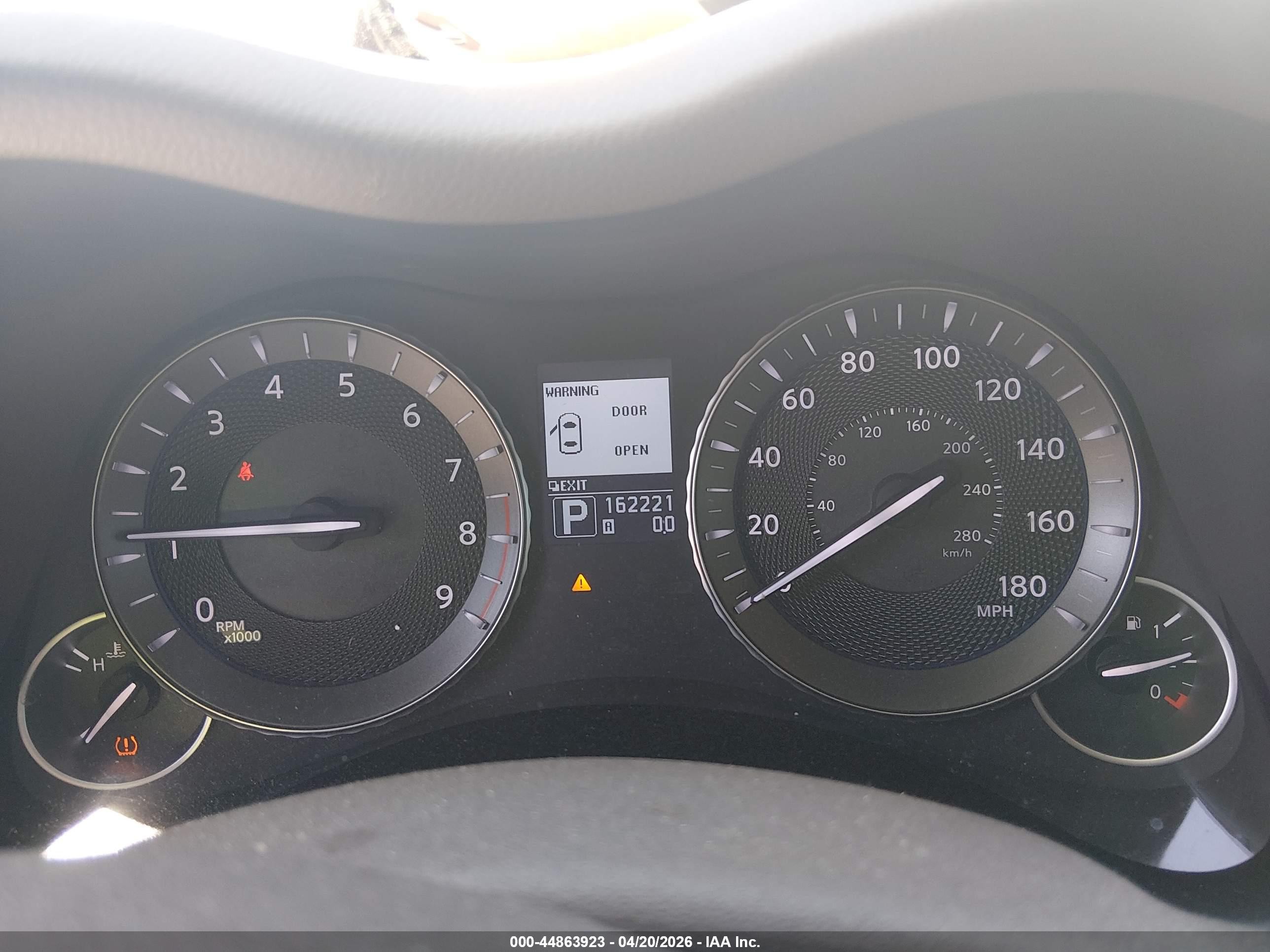 2012 Infiniti M37x   White vin: JN1BY1AR8CM393931