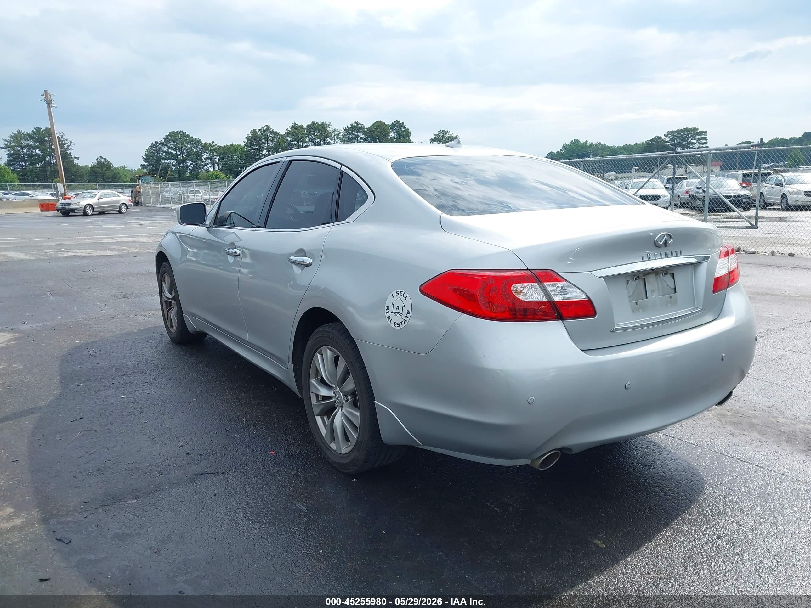 2012 Infiniti M37x   Silver vin: JN1BY1AR8CM394173
