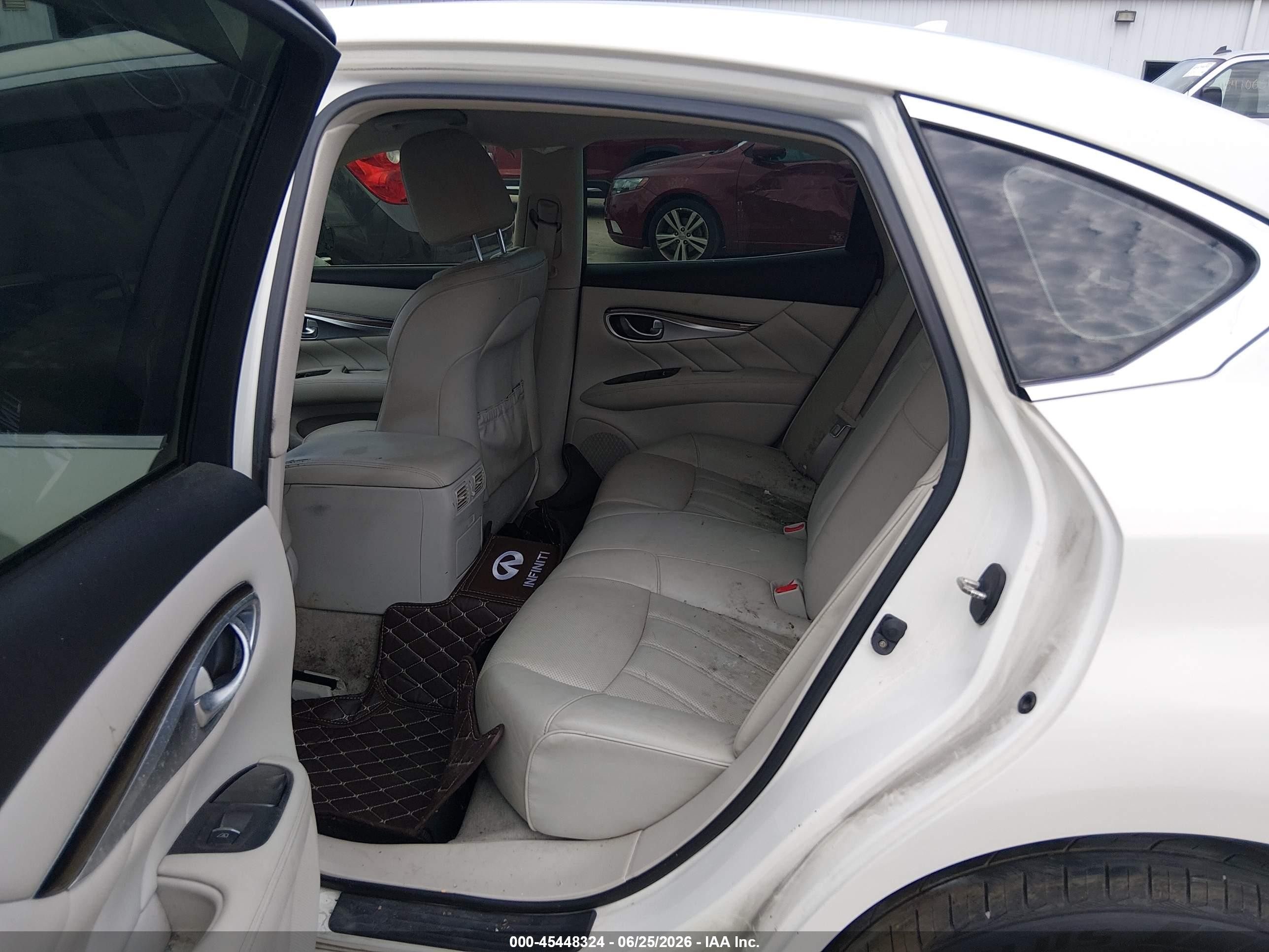 2012 Infiniti M37x   White vin: JN1BY1AR8CM394903
