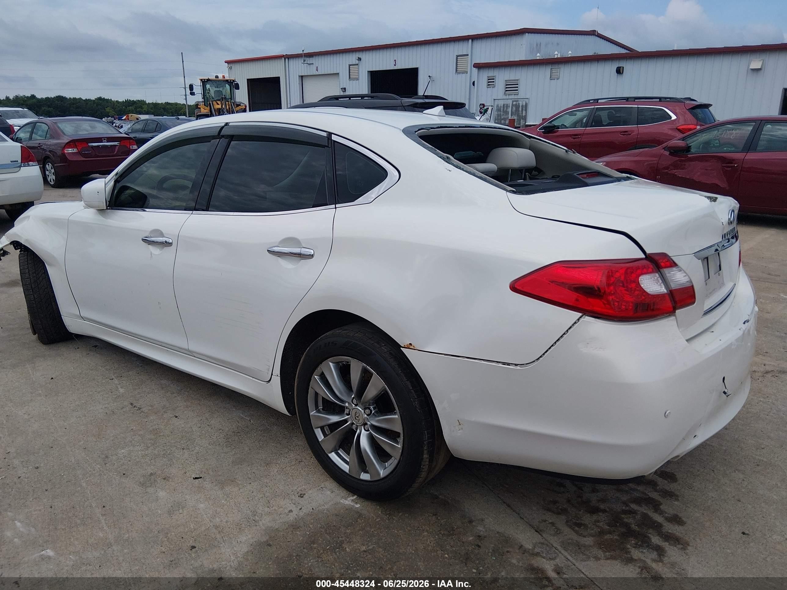 2012 Infiniti M37x   White vin: JN1BY1AR8CM394903
