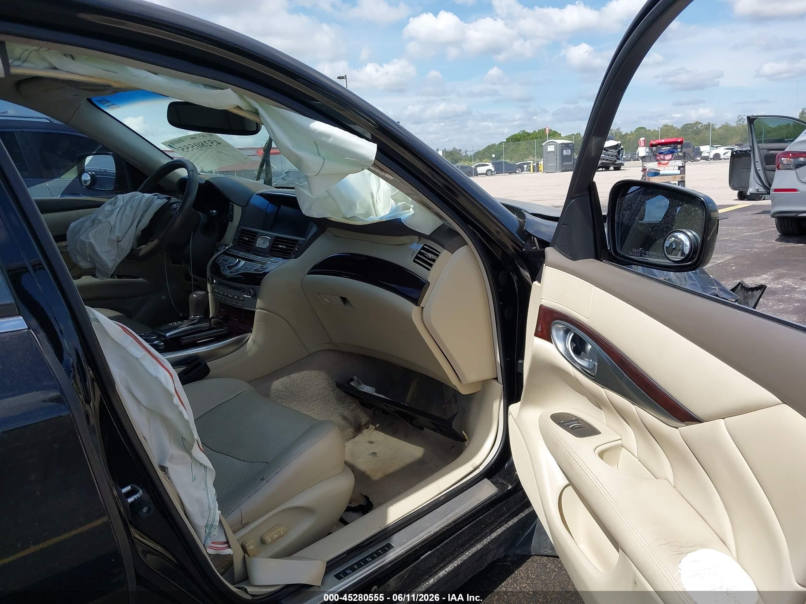 2011 Infiniti M37x Black vin: JN1BY1AR9BM371841