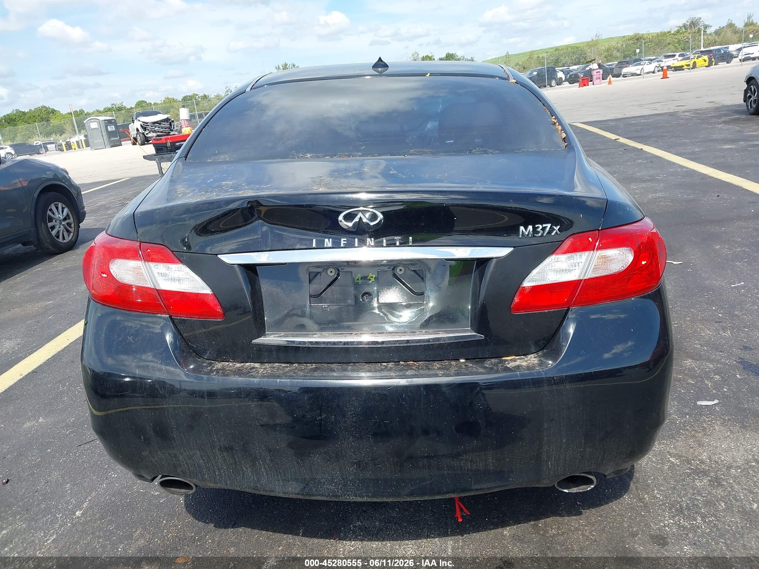 2011 Infiniti M37x Black vin: JN1BY1AR9BM371841