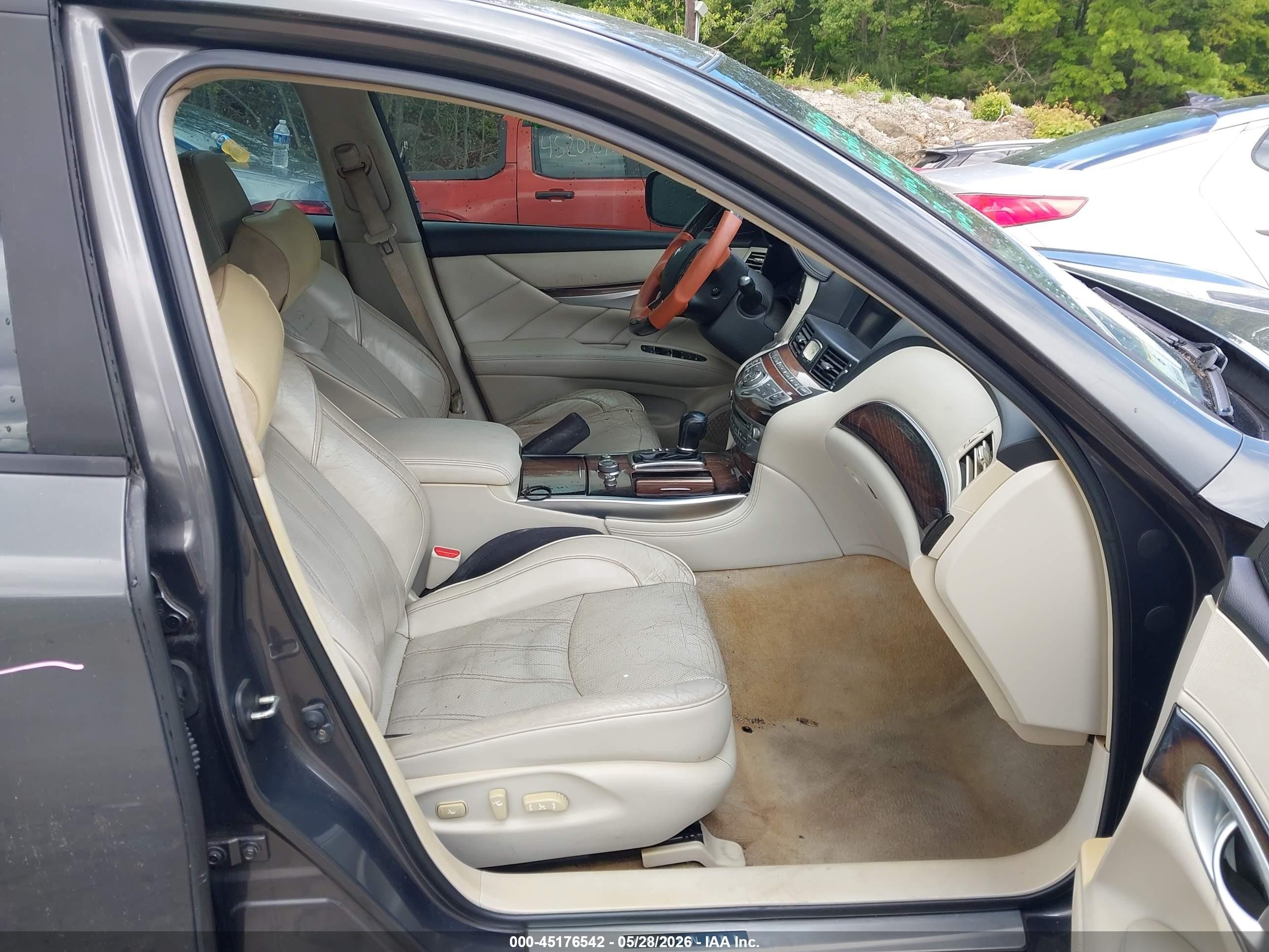 2012 Infiniti M37x   Gray vin: JN1BY1AR9CM394084