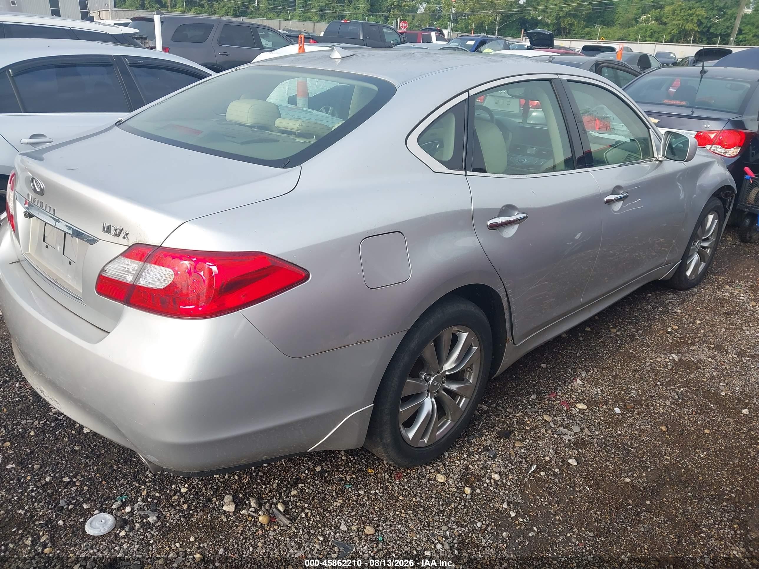 2012 Infiniti M37x Silver vin: JN1BY1AR9CM396093