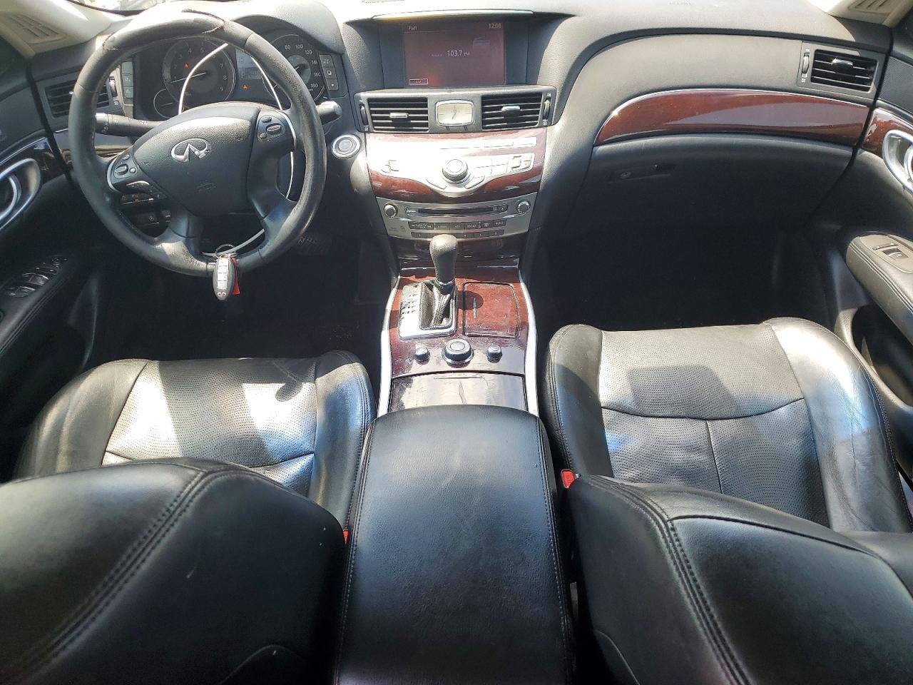 2013 Infiniti M37 X Silver vin: JN1BY1AR9DM603762