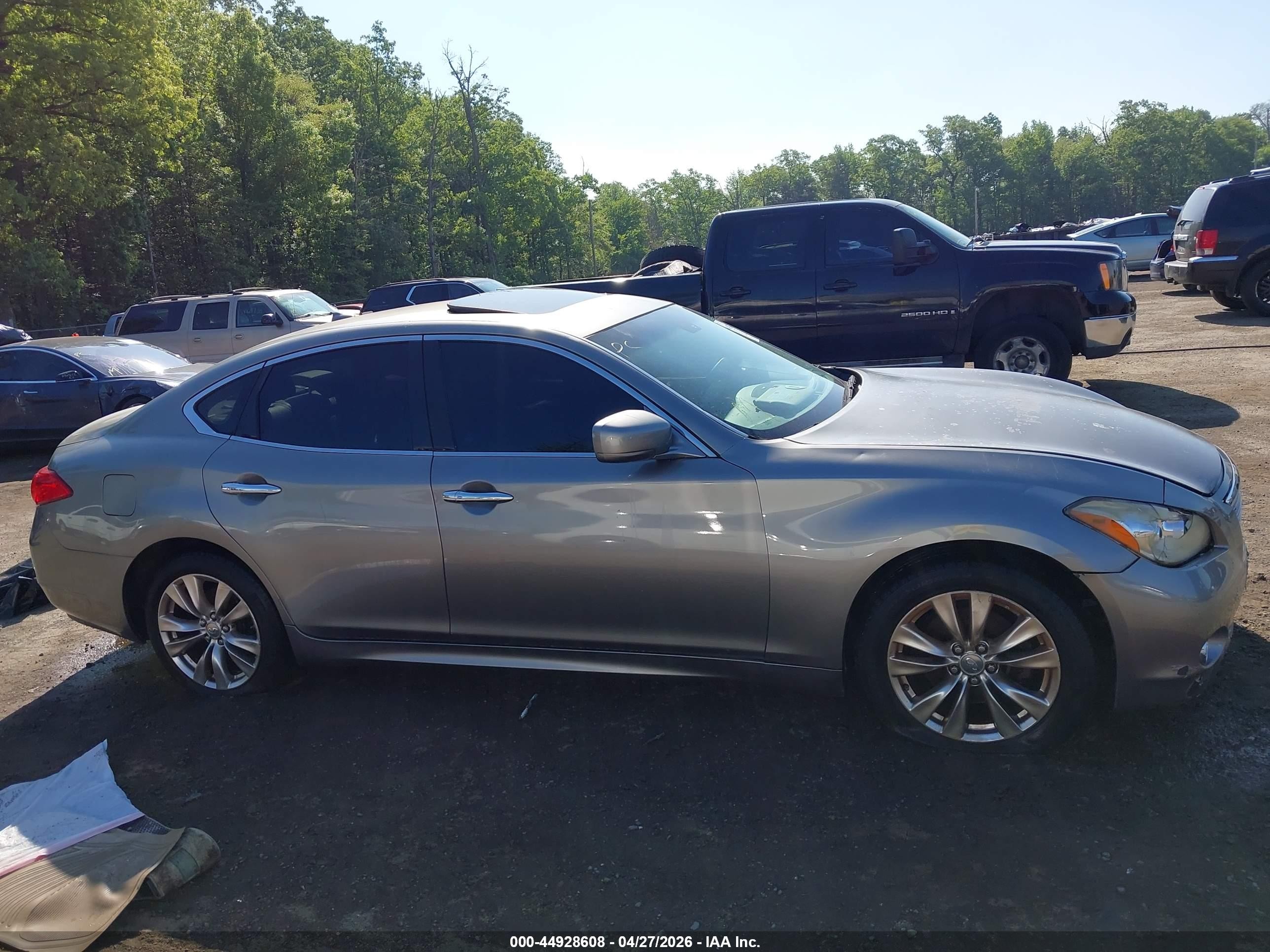 2014 Infiniti Q70 3.7x Gray vin: JN1BY1AR9EM320215