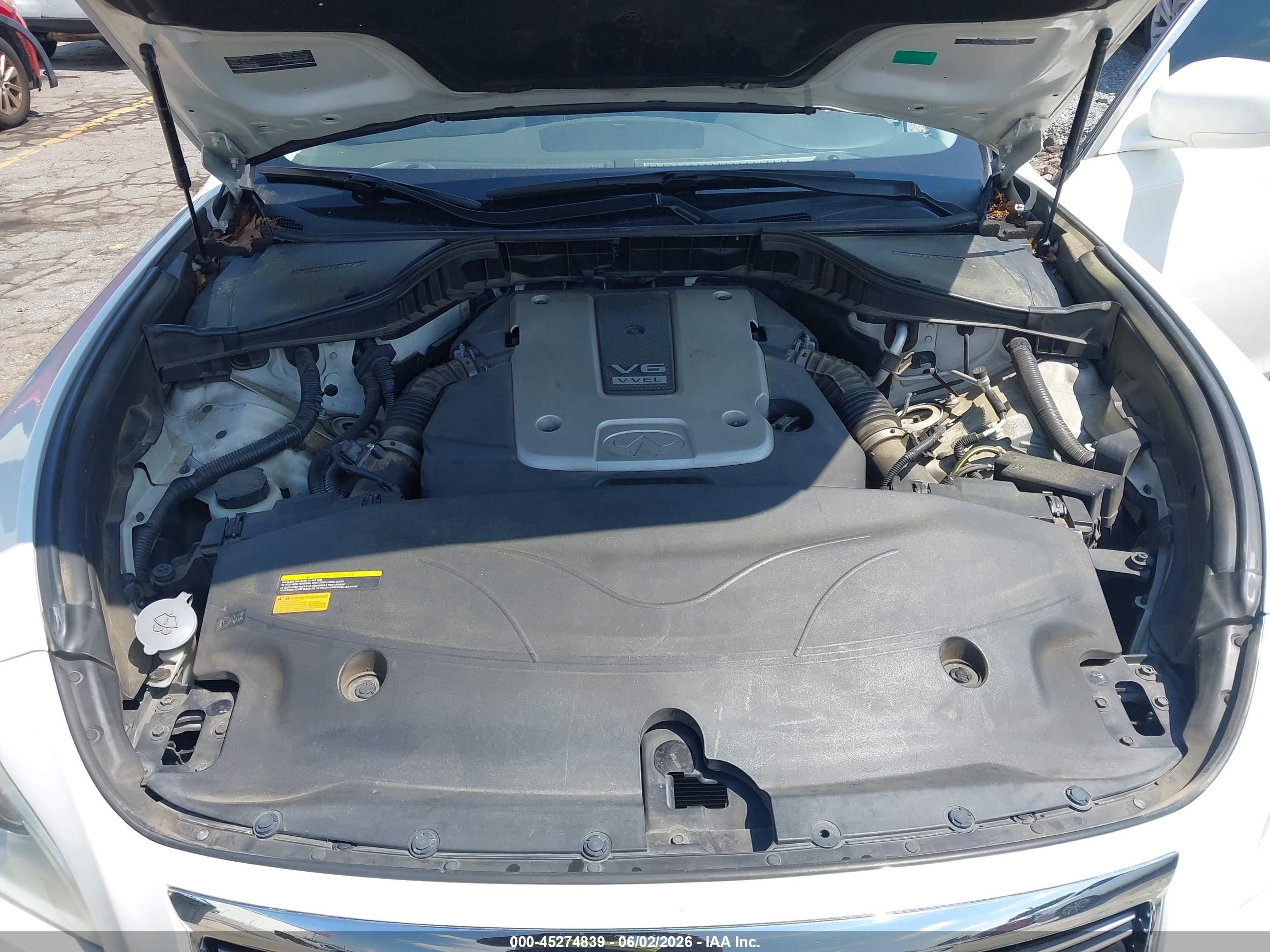2013 Infiniti M37x   White vin: JN1BY1ARXDM602216