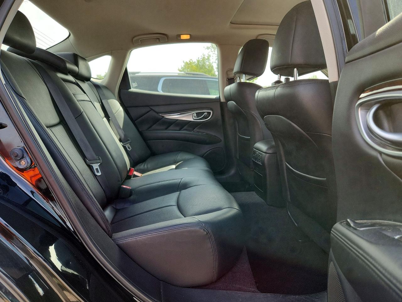 2013 Infiniti M37 X Black vin: JN1BY1ARXDM603205