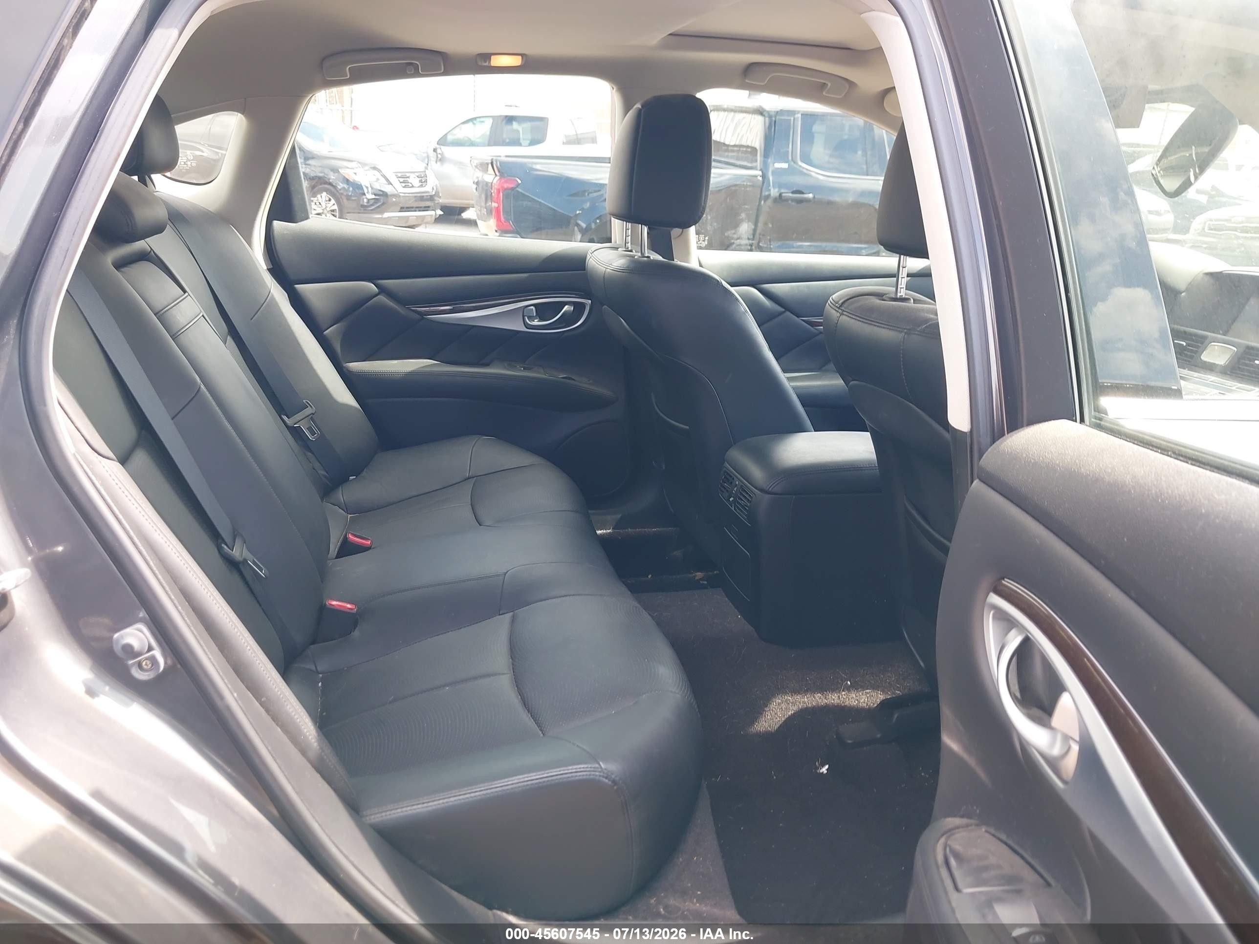2013 Infiniti M37x   Gray vin: JN1BY1ARXDM603849