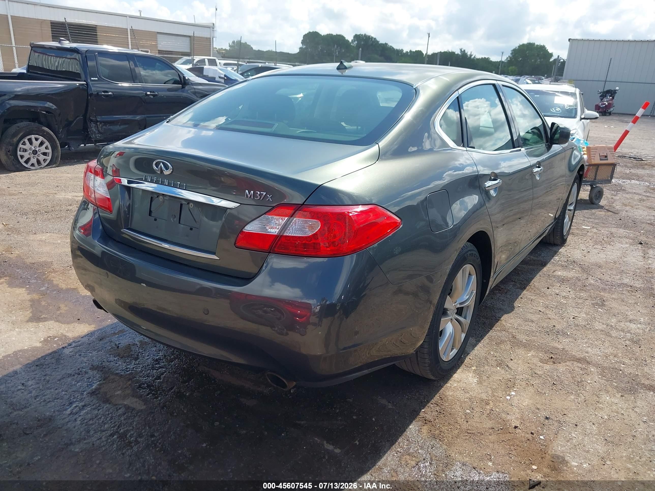 2013 Infiniti M37x   Gray vin: JN1BY1ARXDM603849