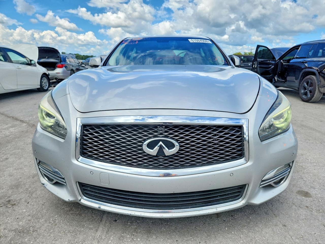 2015 Infiniti Q70l 3.7 Silver vin: JN1BY1PP0FM601018
