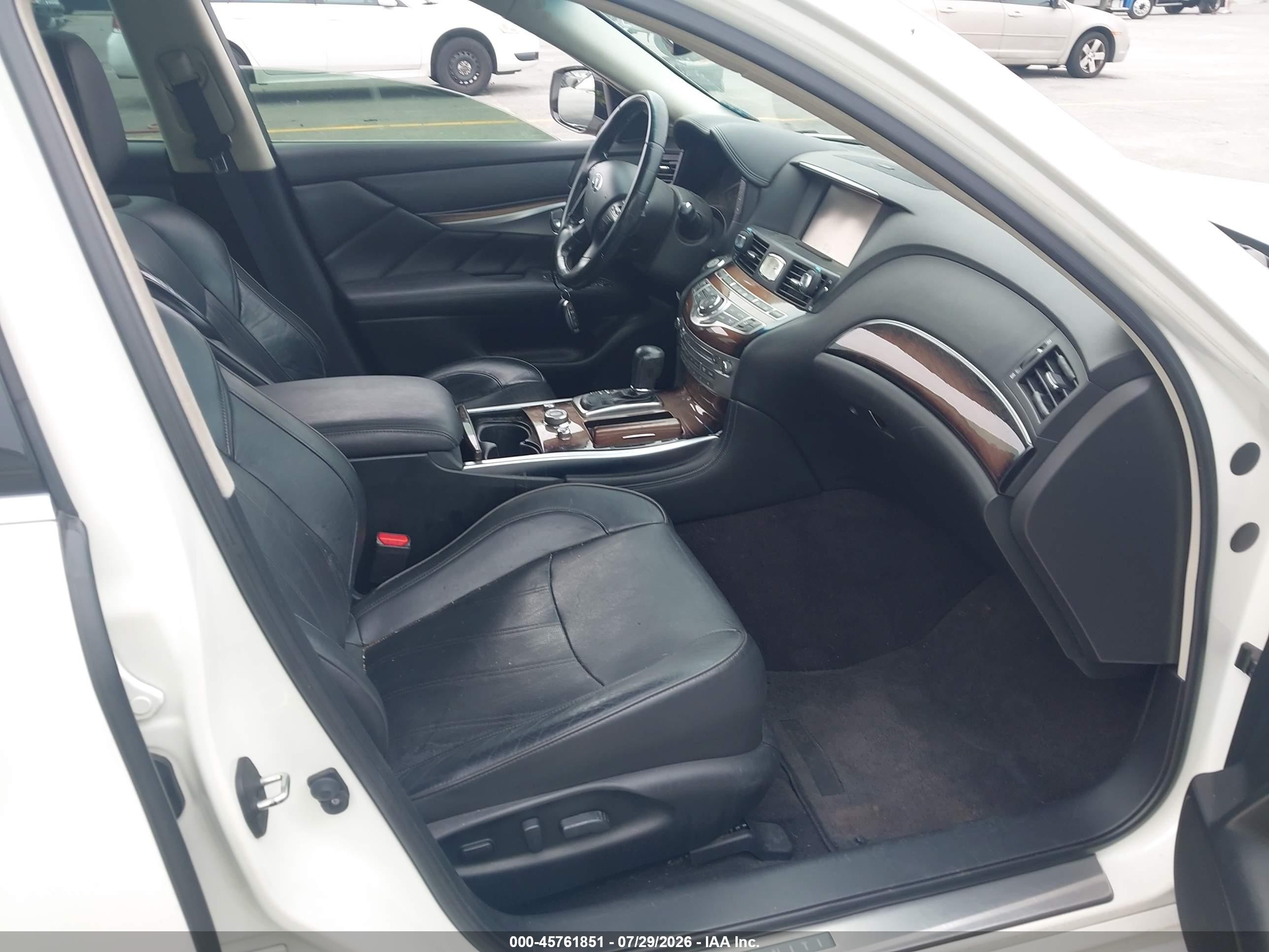2015 Infiniti Q70l 3.7 White vin: JN1BY1PP0FM602024