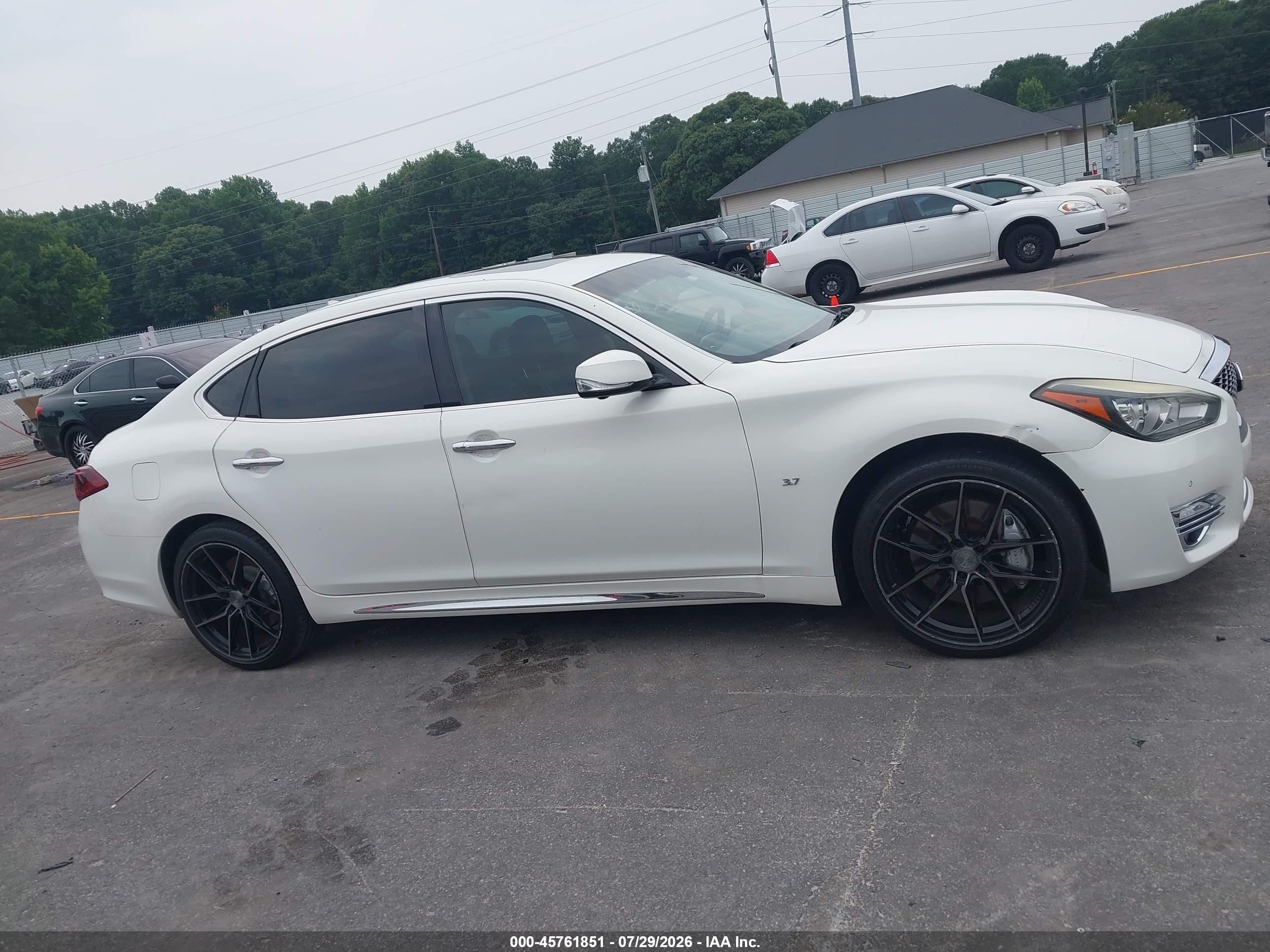 2015 Infiniti Q70l 3.7 White vin: JN1BY1PP0FM602024