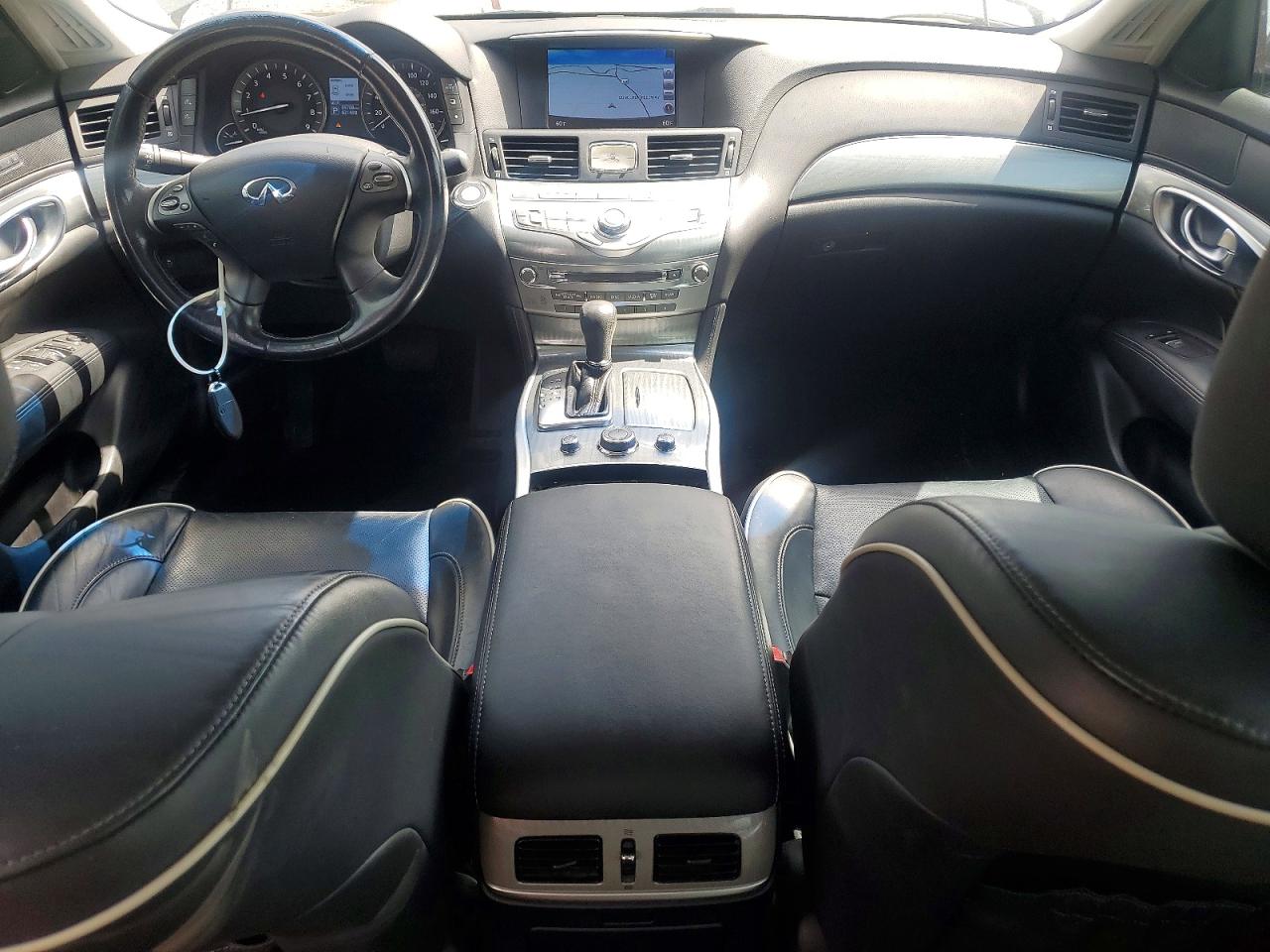 2018 Infiniti Q70l 3.7 Luxe Gray vin: JN1BY1PP0JM330342