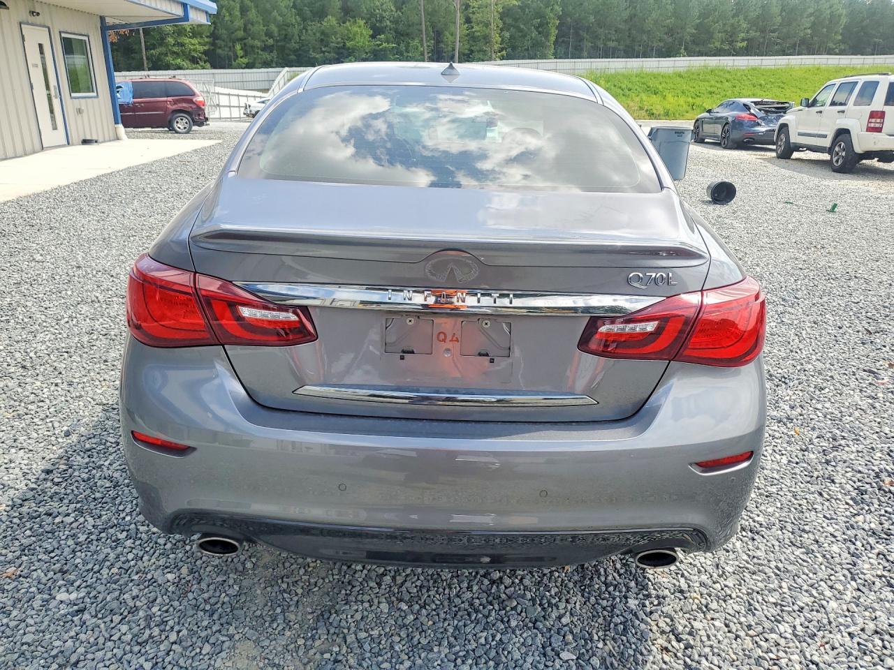 2018 Infiniti Q70l 3.7 Luxe Gray vin: JN1BY1PP0JM330342