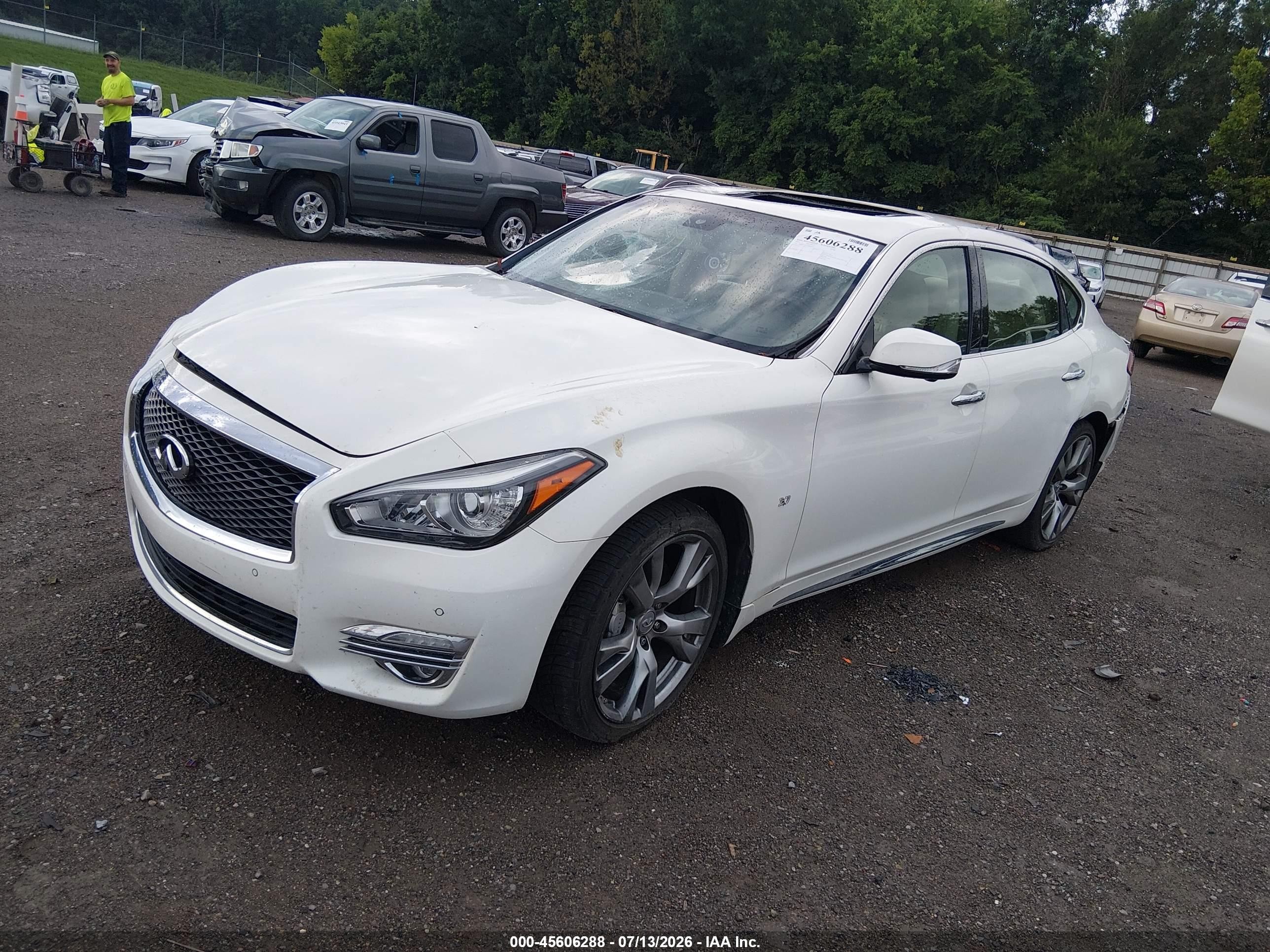2015 Infiniti Q70l 3.7 White vin: JN1BY1PP1FM600363