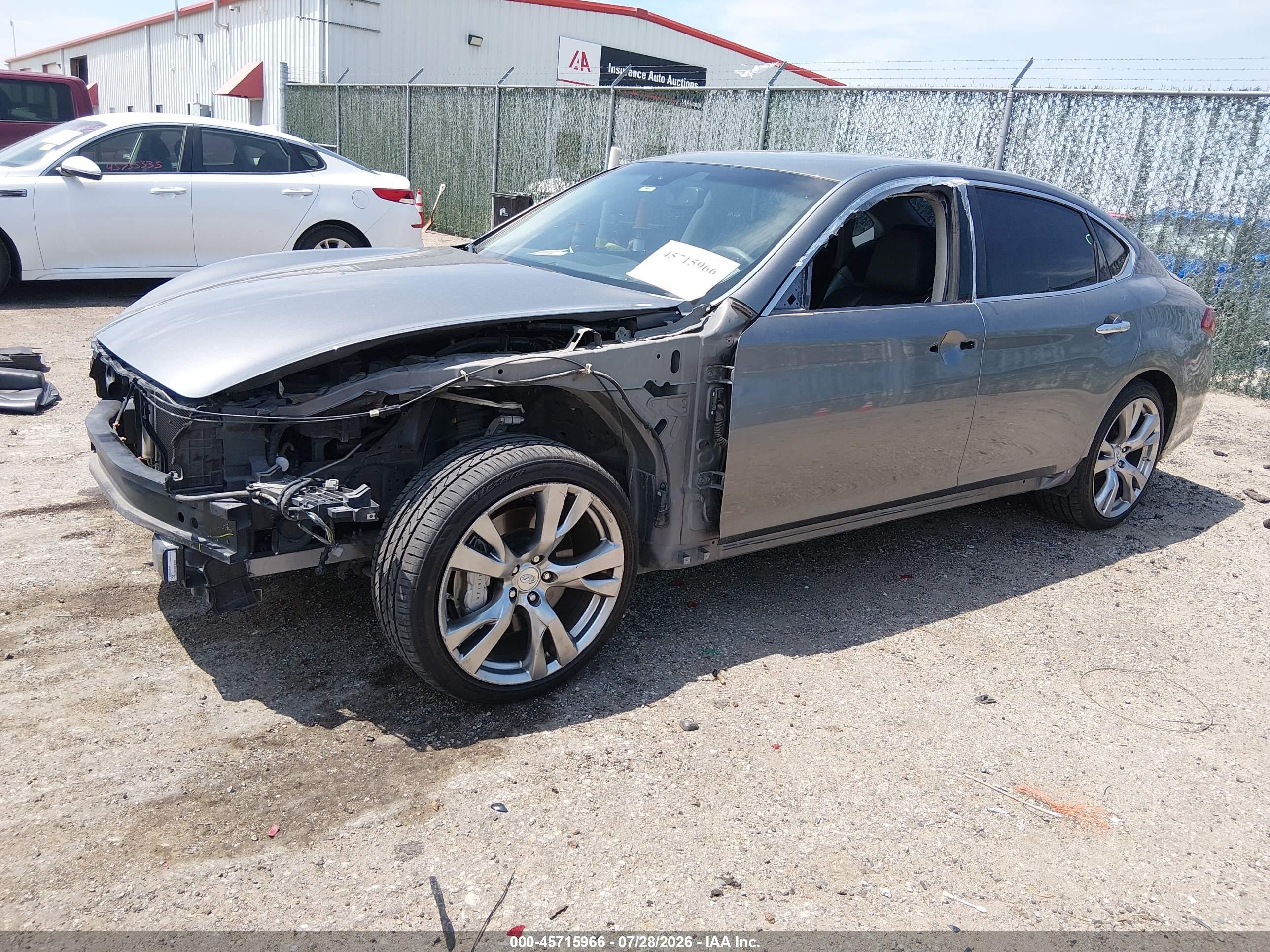 2015 Infiniti Q70l 3.7 Gray vin: JN1BY1PP8FM601705