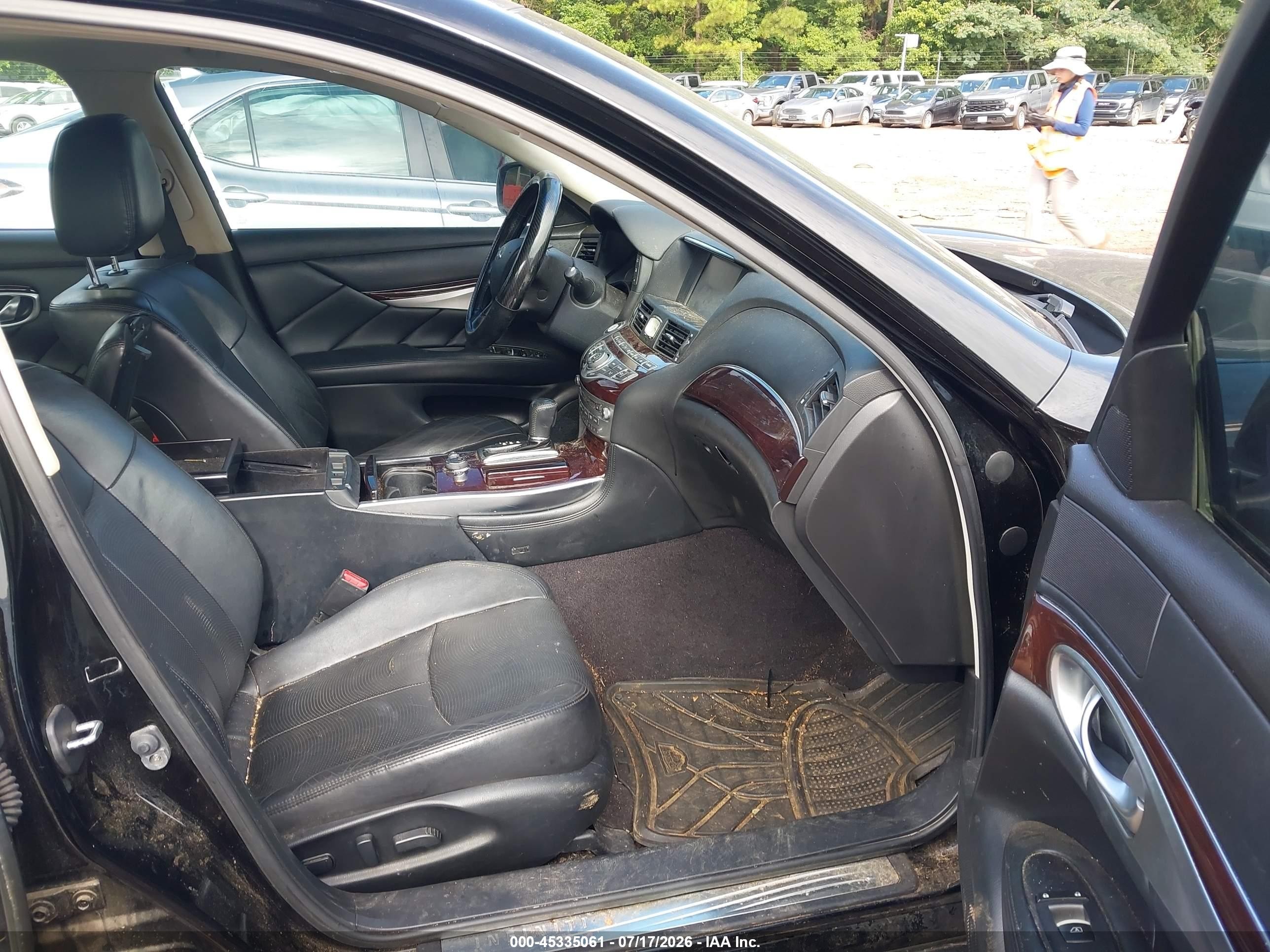 2015 Infiniti Q70l 3.7x Black vin: JN1BY1PR1FM830552